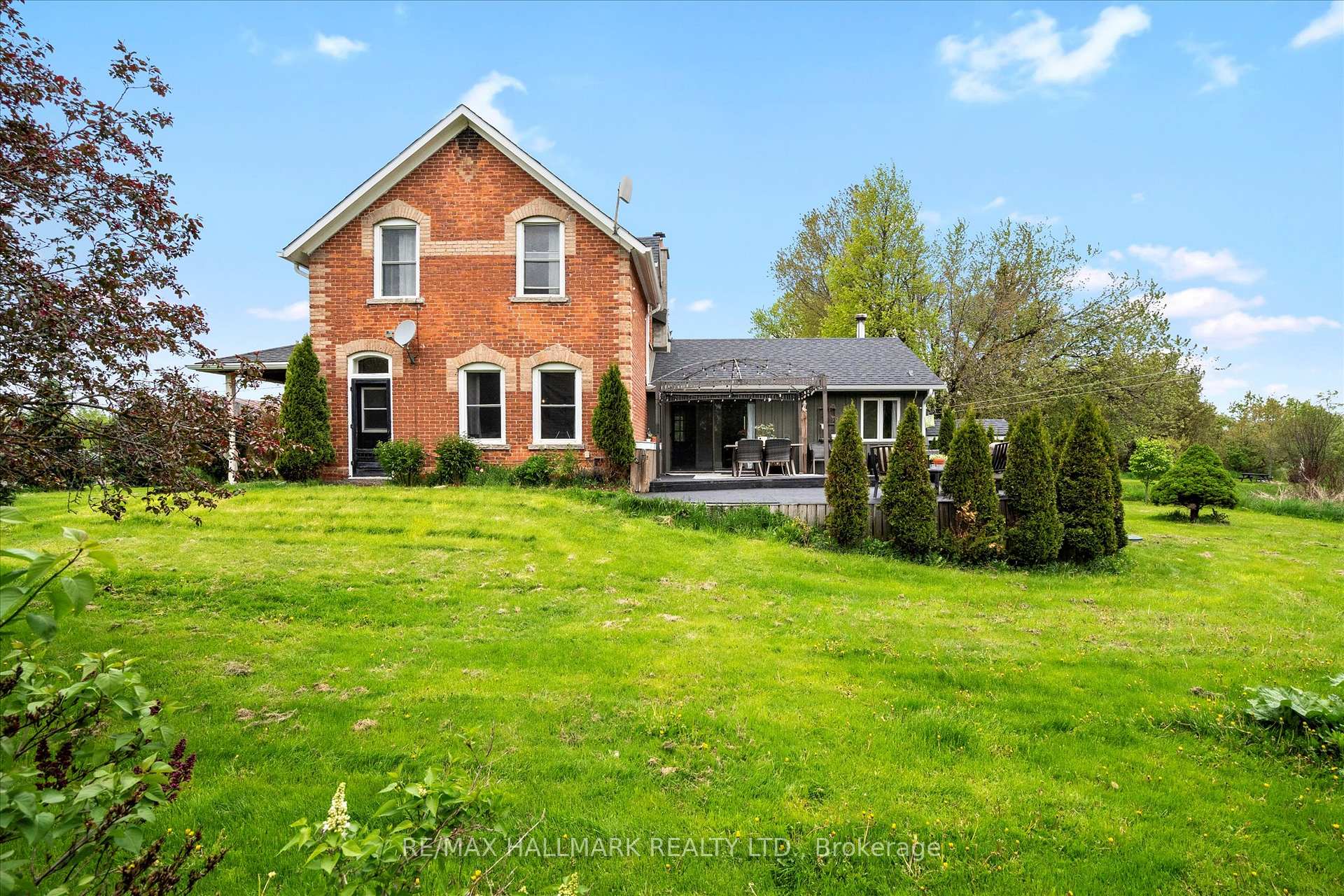 Photo 3 of 473395 County Road 11, Amaranth, Rural Amaranth — HOMEH