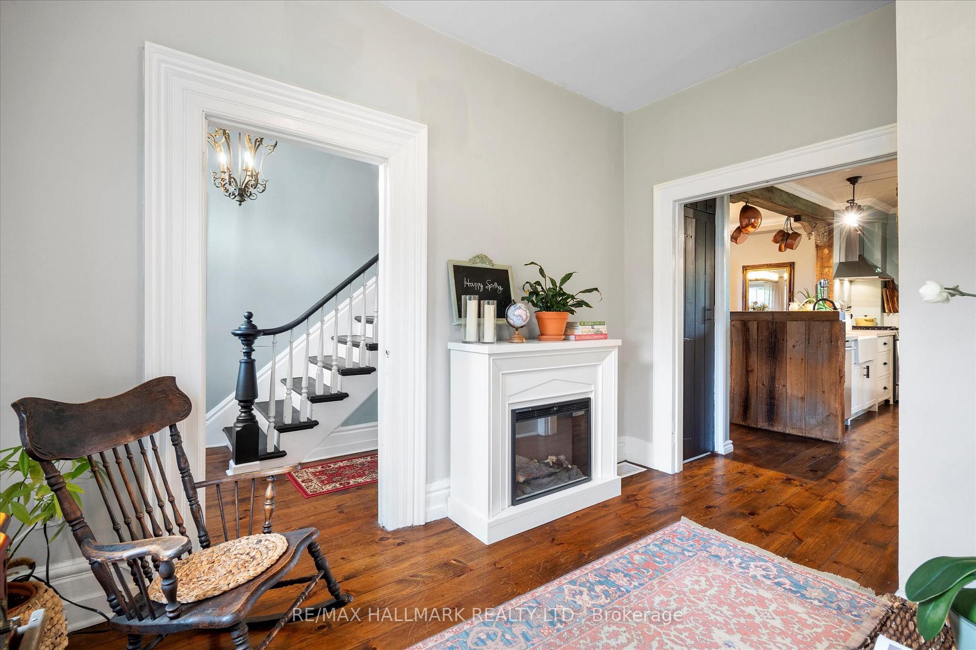 Photo 15 of 473395 County Road 11, Amaranth, Rural Amaranth — HOMEH
