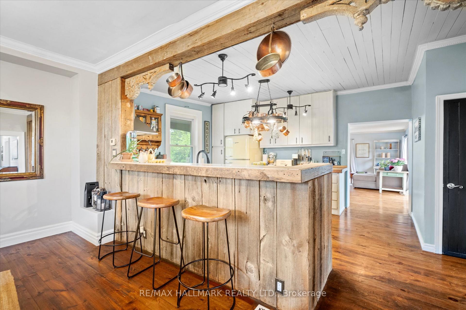 Photo 19 of 473395 County Road 11, Amaranth, Rural Amaranth — HOMEH