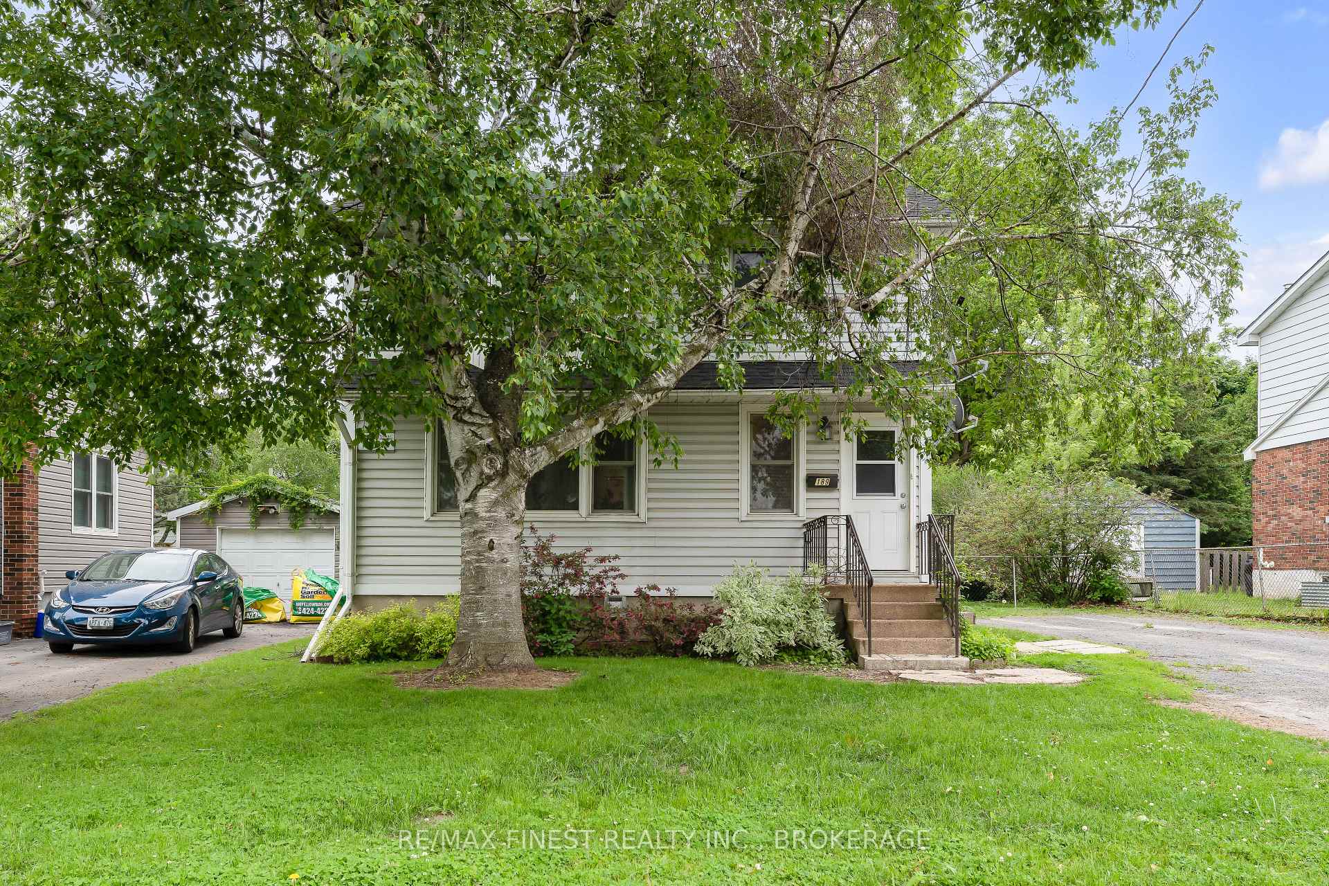 Photo 1 of 189 Hawthorne Avenue, Kingston, West of Sir John A. Blvd — HOMEH