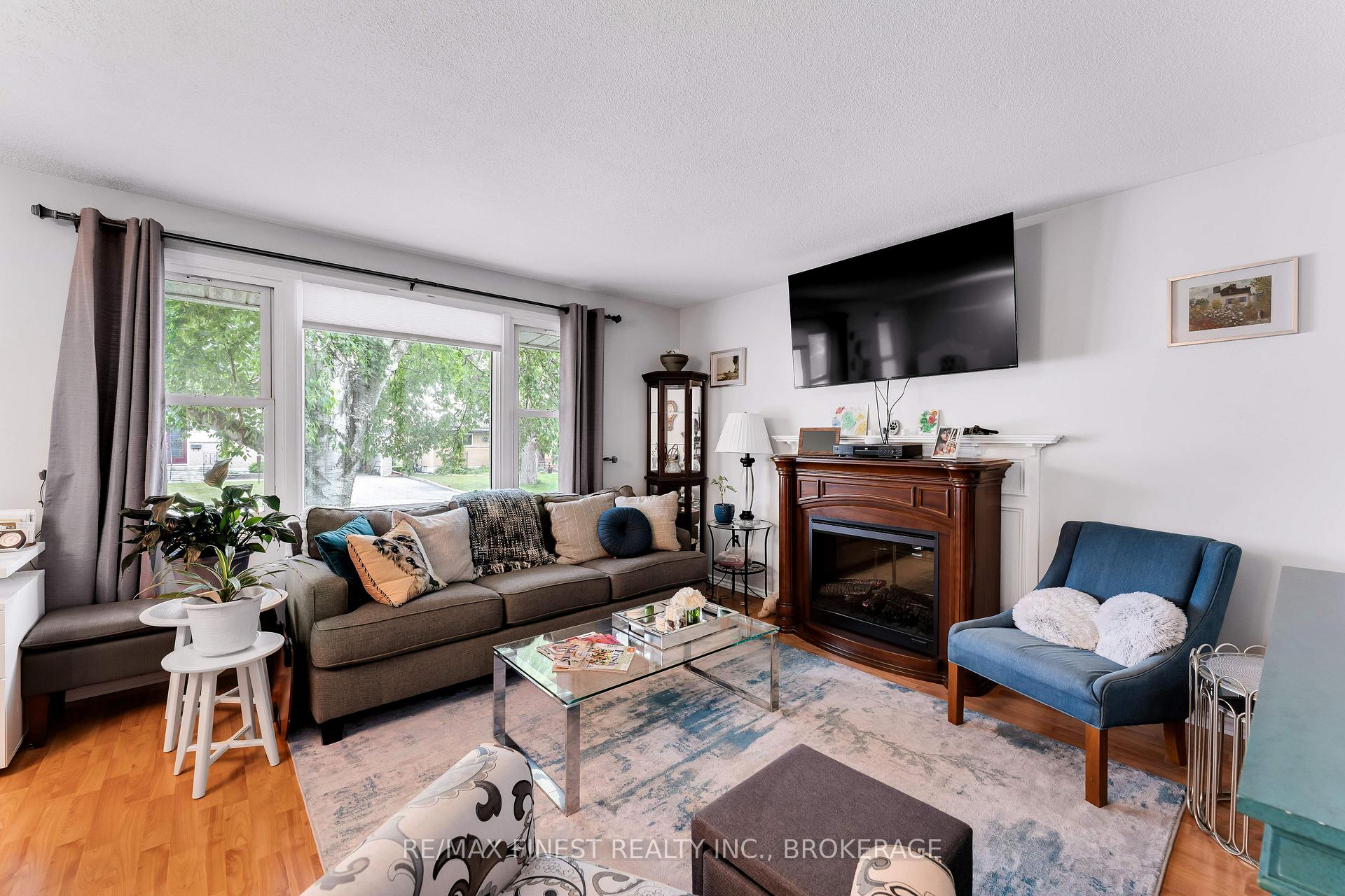 Photo 7 of 189 Hawthorne Avenue, Kingston, West of Sir John A. Blvd — HOMEH
