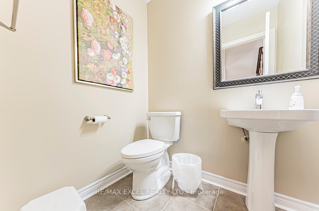 Photo 6 of 161 Hazelton Avenue, Markham, Victoria Manor-Jennings Gate — HOMEH
