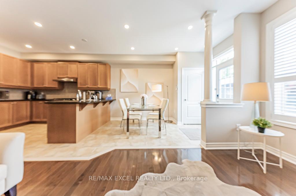 Photo 16 of 161 Hazelton Avenue, Markham, Victoria Manor-Jennings Gate — HOMEH