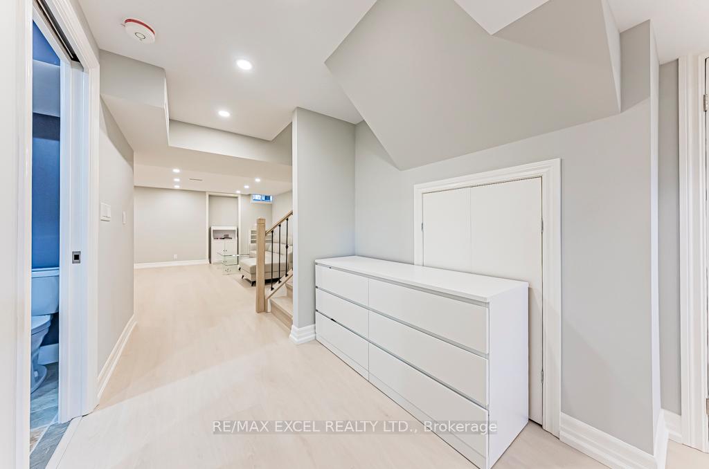 Photo 29 of 161 Hazelton Avenue, Markham, Victoria Manor-Jennings Gate — HOMEH