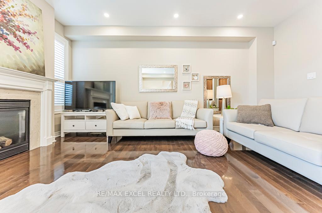 Photo 46 of 161 Hazelton Avenue, Markham, Victoria Manor-Jennings Gate — HOMEH