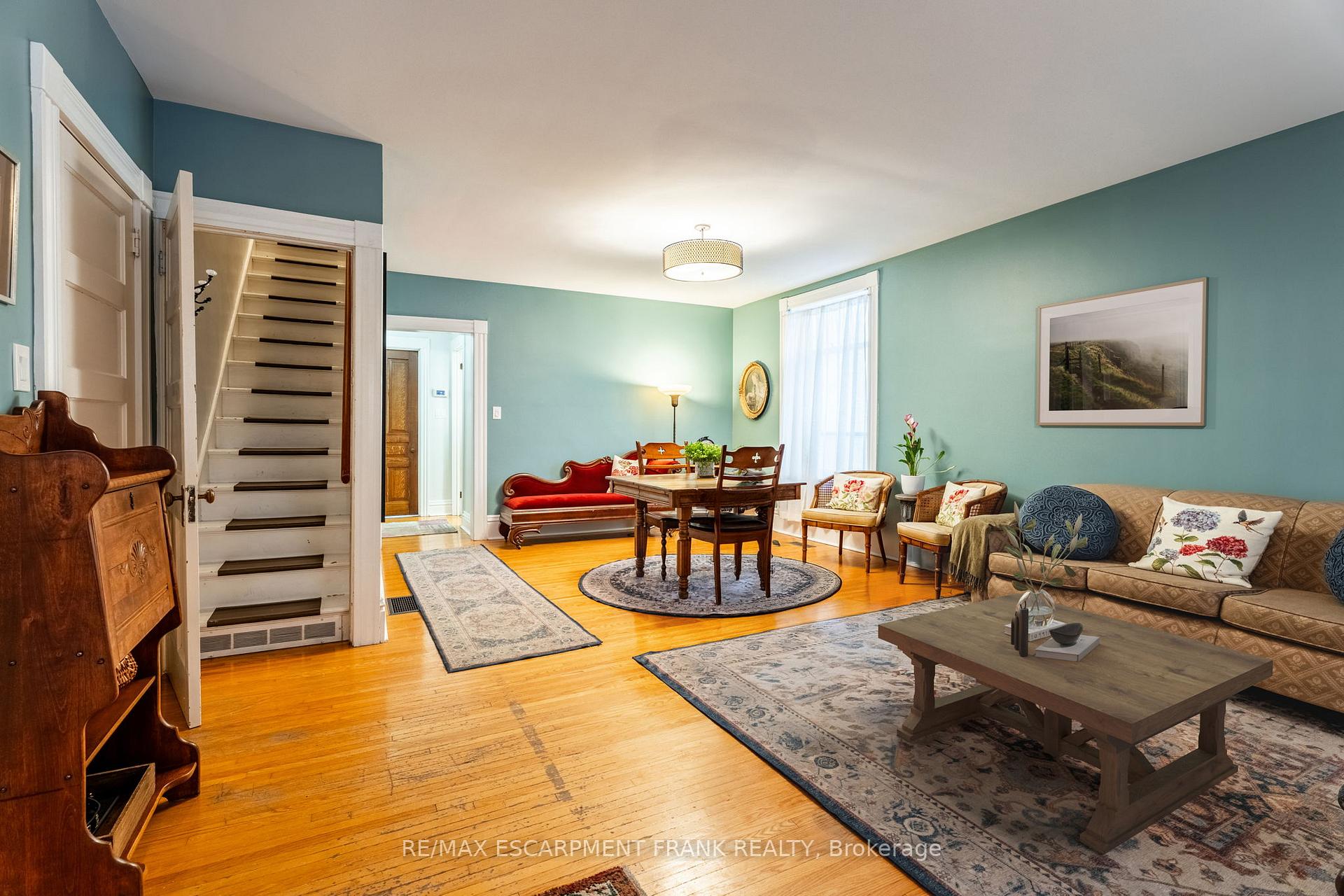 Photo 8 of 31 Mountain Park Avenue, Hamilton, Centremount — HOMEH