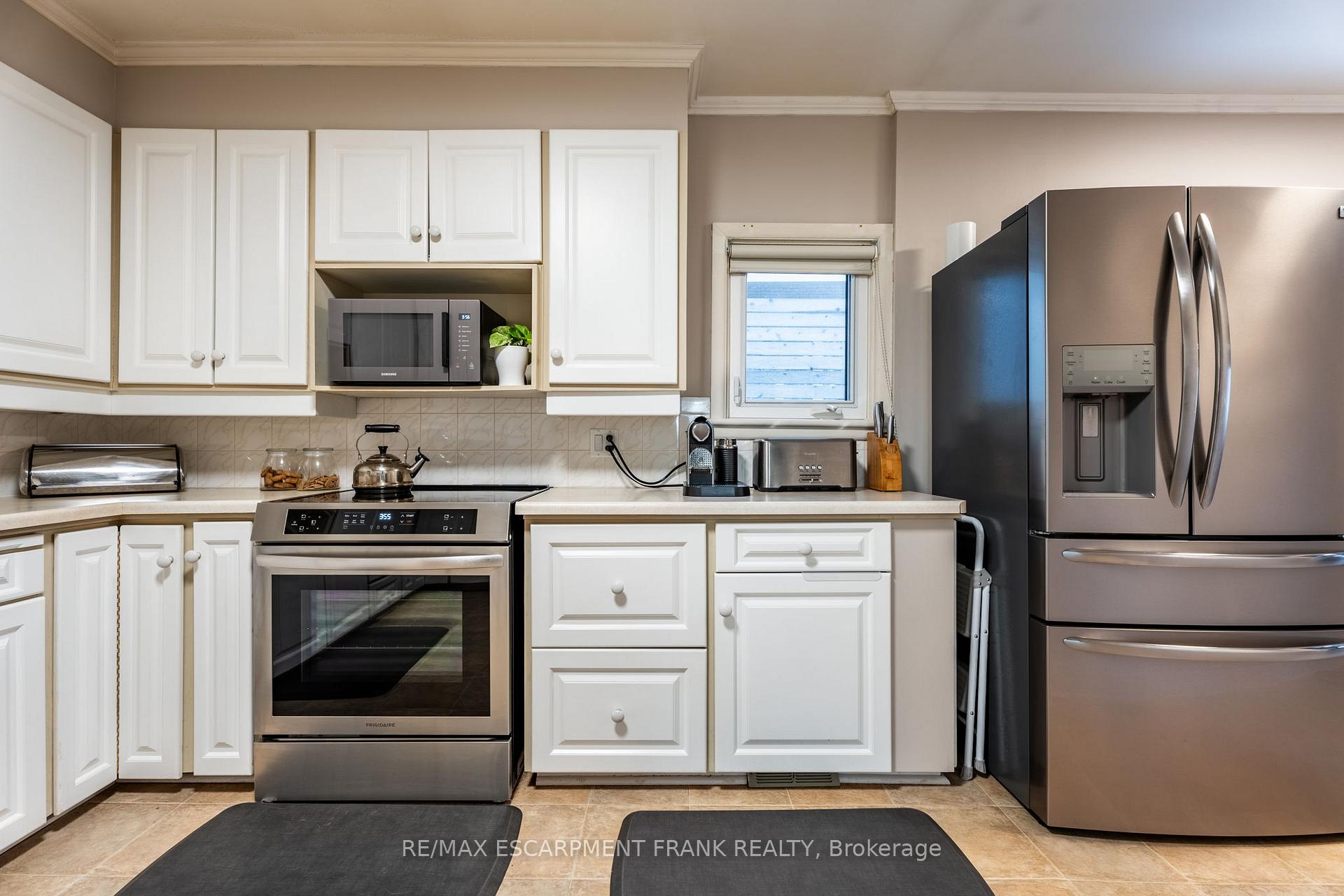 Photo 22 of 31 Mountain Park Avenue, Hamilton, Centremount — HOMEH