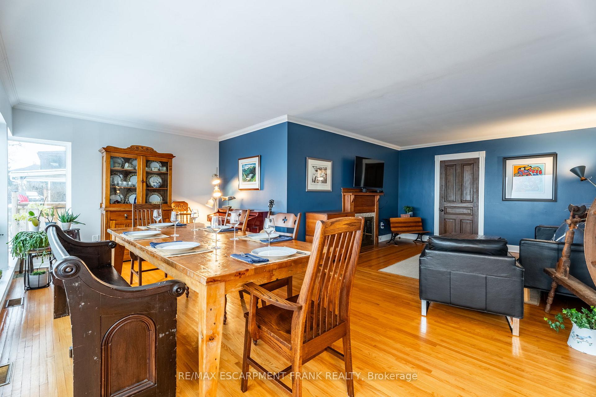 Photo 42 of 31 Mountain Park Avenue, Hamilton, Centremount — HOMEH