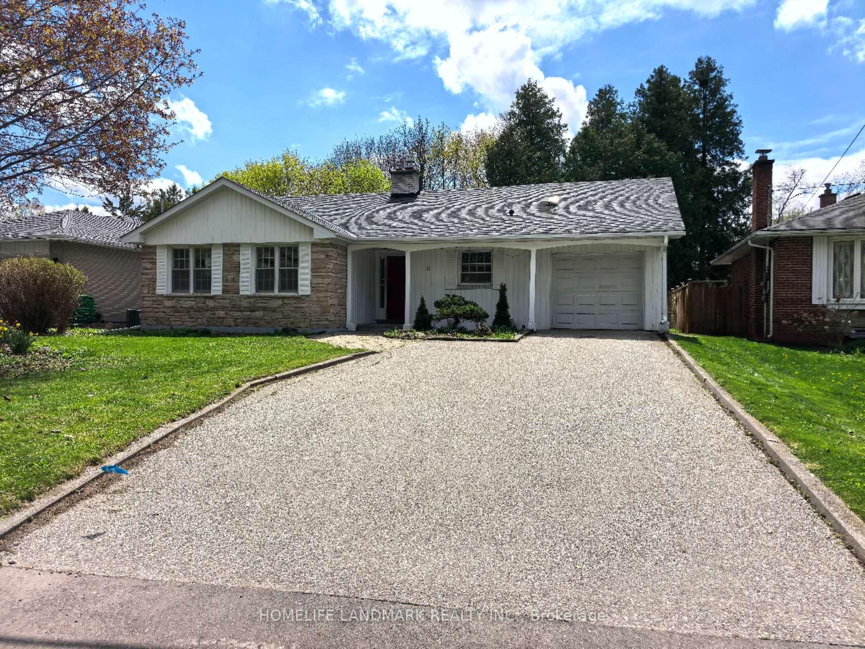 Front of 11 Drakefield Road