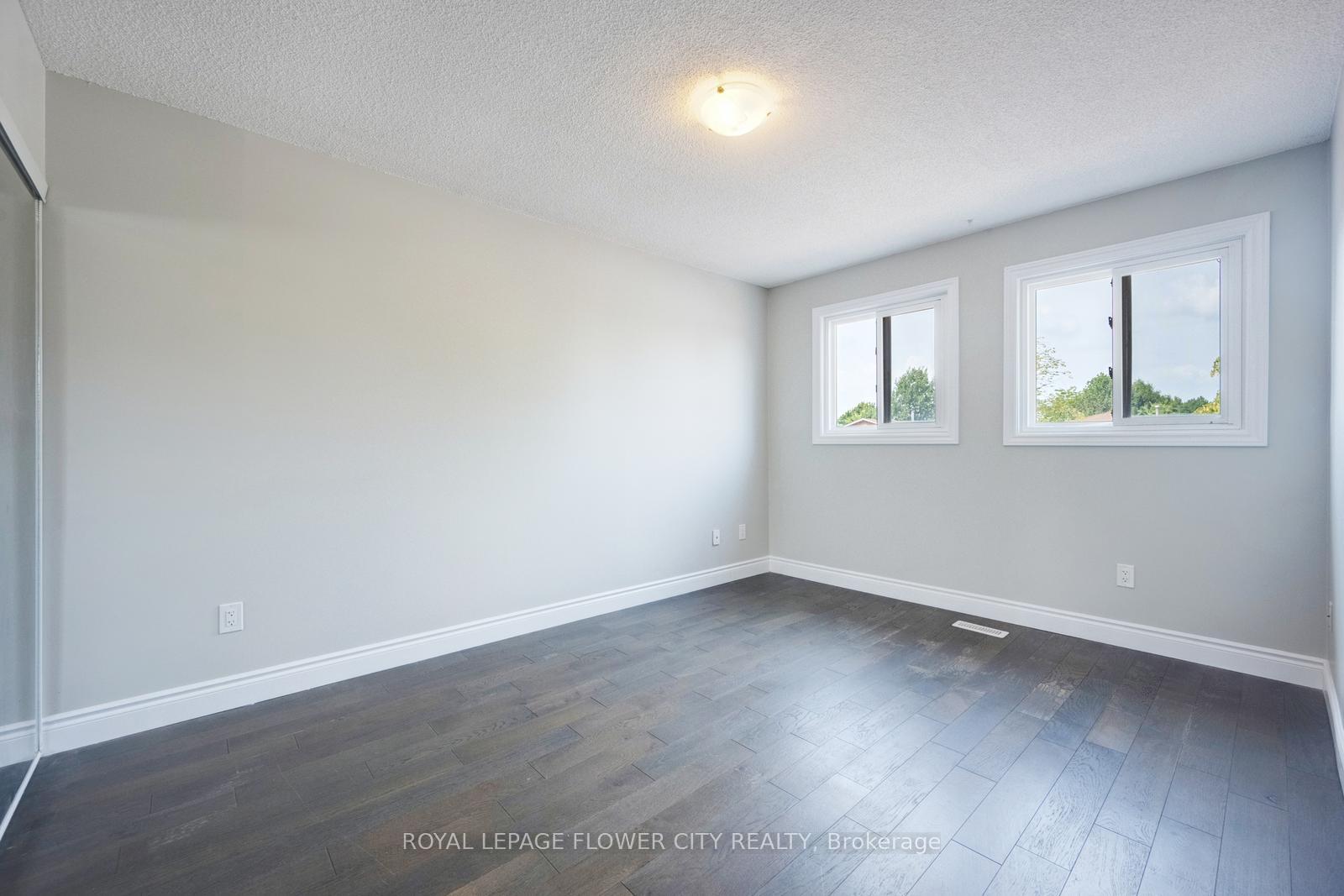 Photo 25 of 16 Ecclestone Drive, Brampton, Brampton West — HOMEH