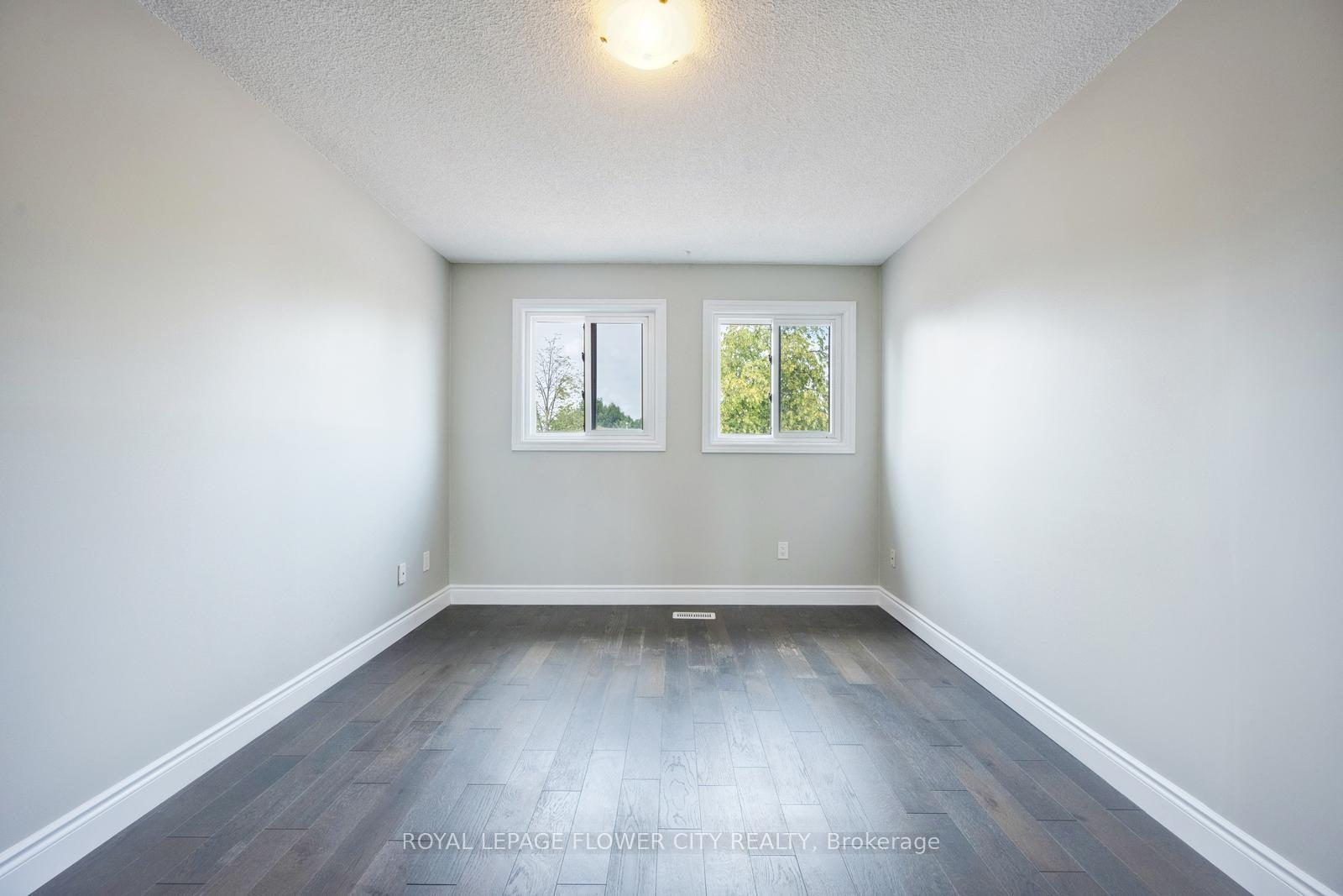 Photo 21 of 16 Ecclestone Drive, Brampton, Brampton West — HOMEH