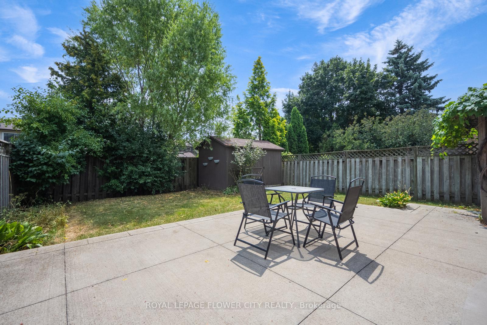 Photo 45 of 16 Ecclestone Drive, Brampton, Brampton West — HOMEH