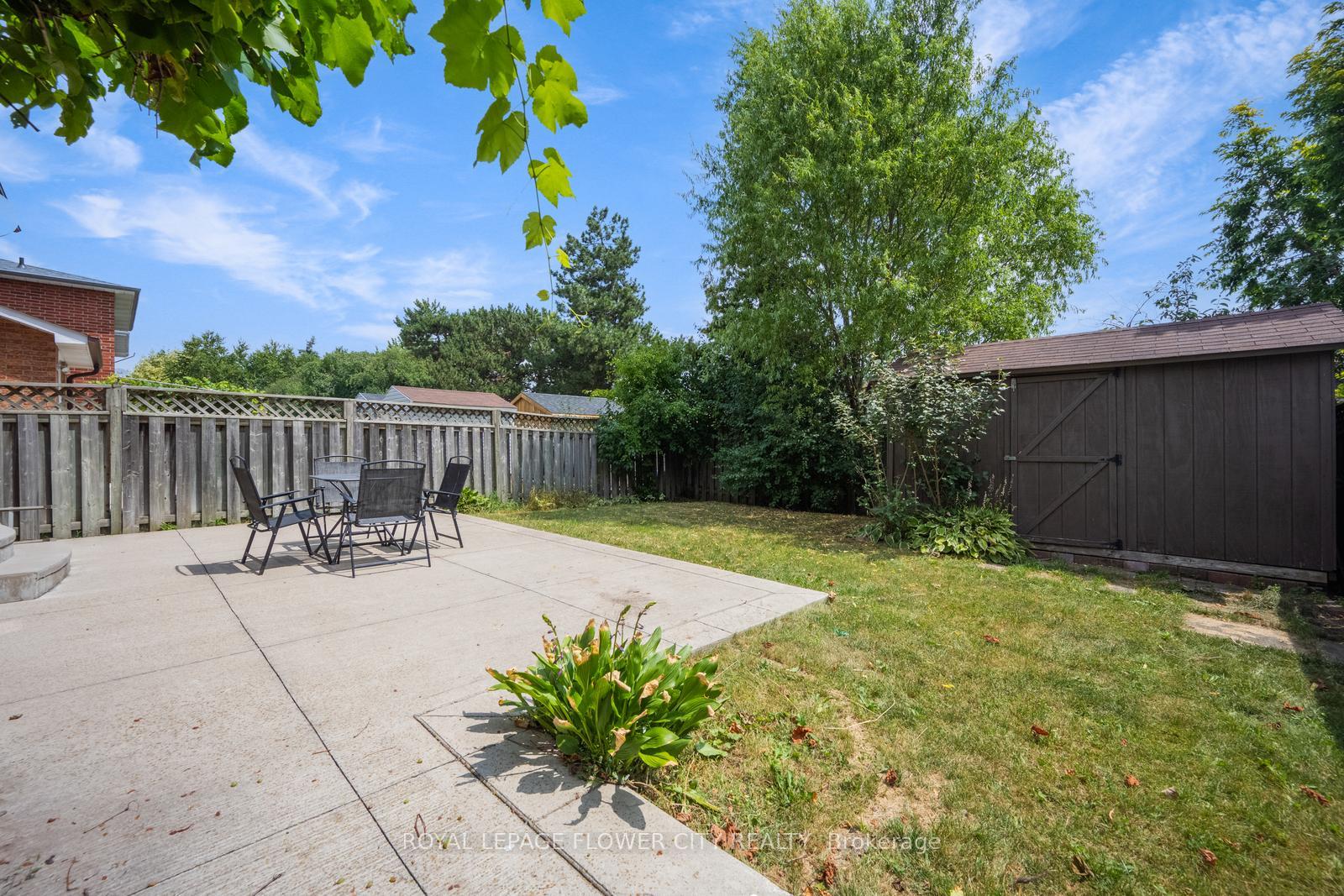 Photo 43 of 16 Ecclestone Drive, Brampton, Brampton West — HOMEH