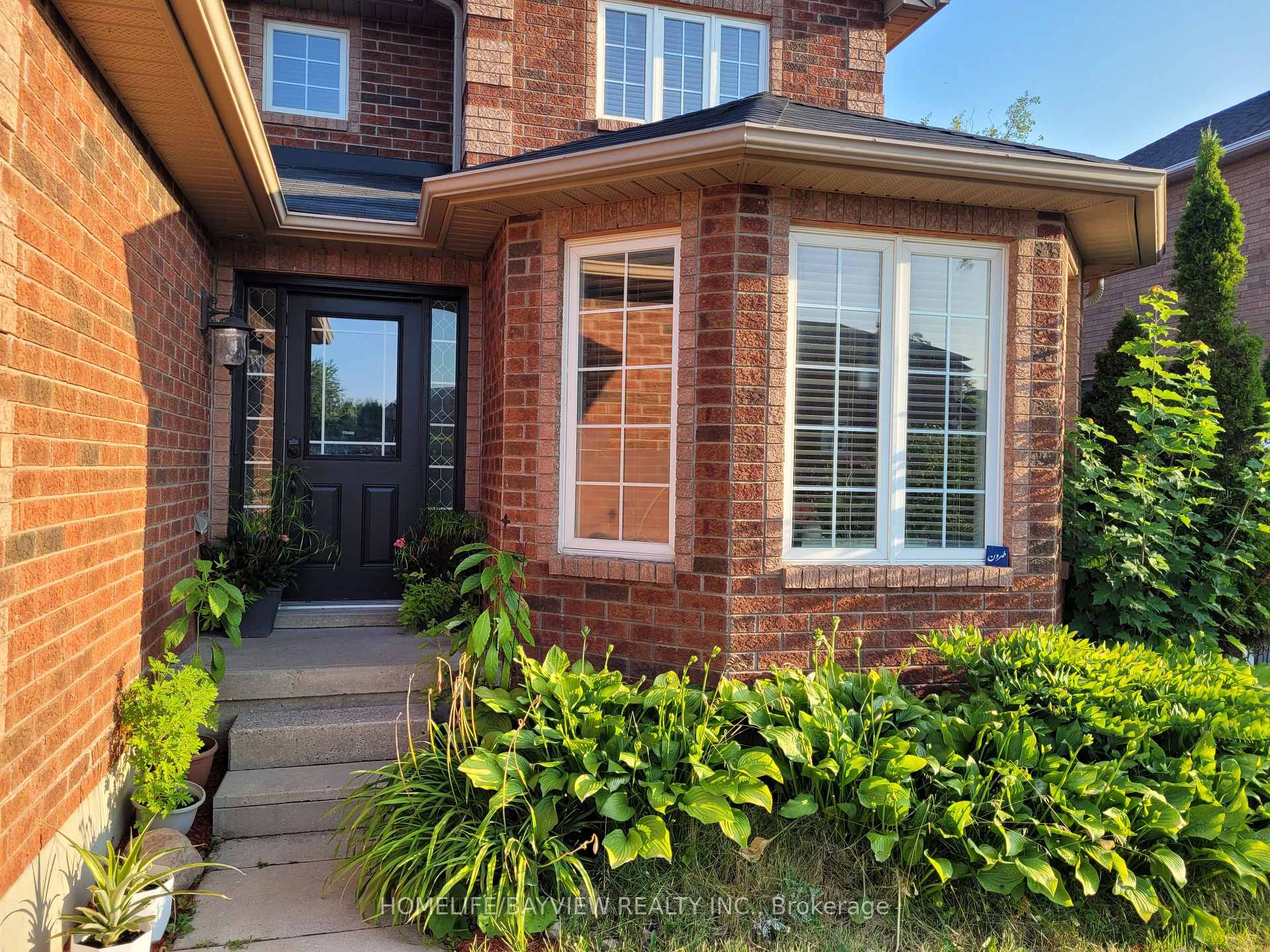 Photo 4 of 44 Thicketwood Avenue, Barrie, Painswick South — HOMEH