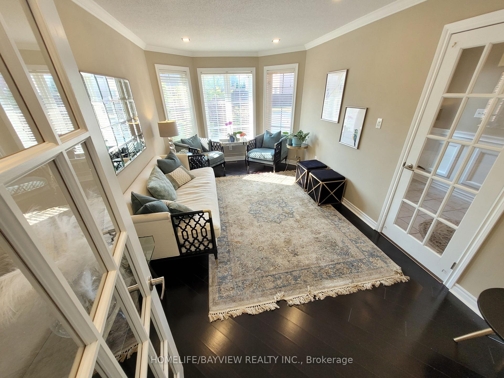 Photo 3 of 44 Thicketwood Avenue, Barrie, Painswick South — HOMEH