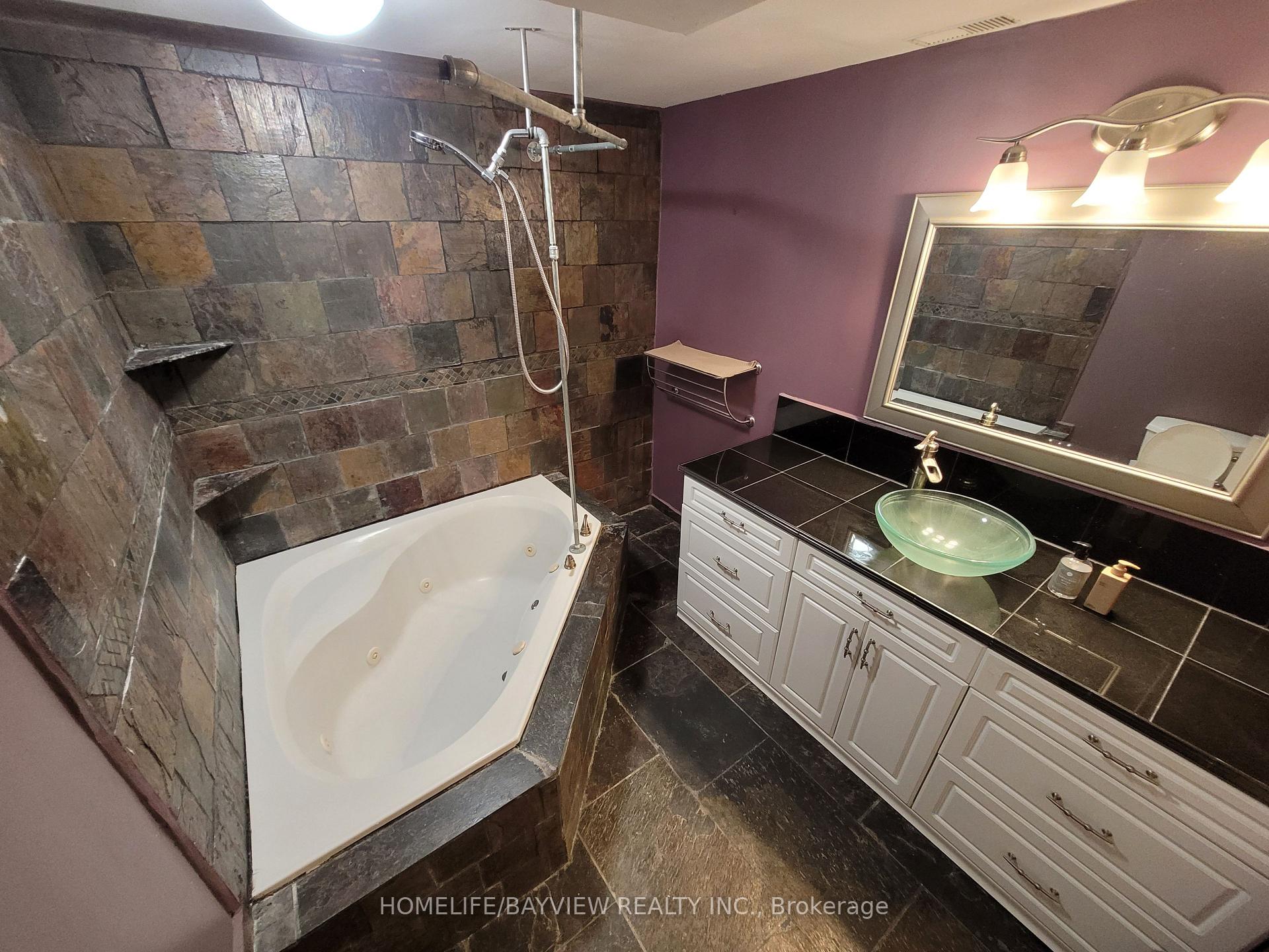 Photo 39 of 44 Thicketwood Avenue, Barrie, Painswick South — HOMEH