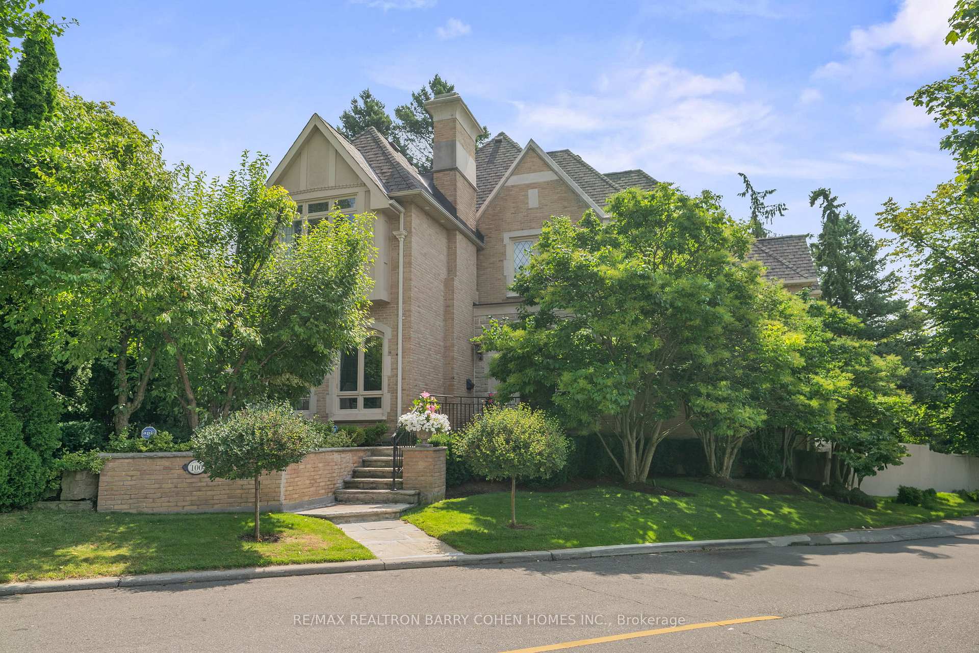 Front of 100 Old Forest Hill Road