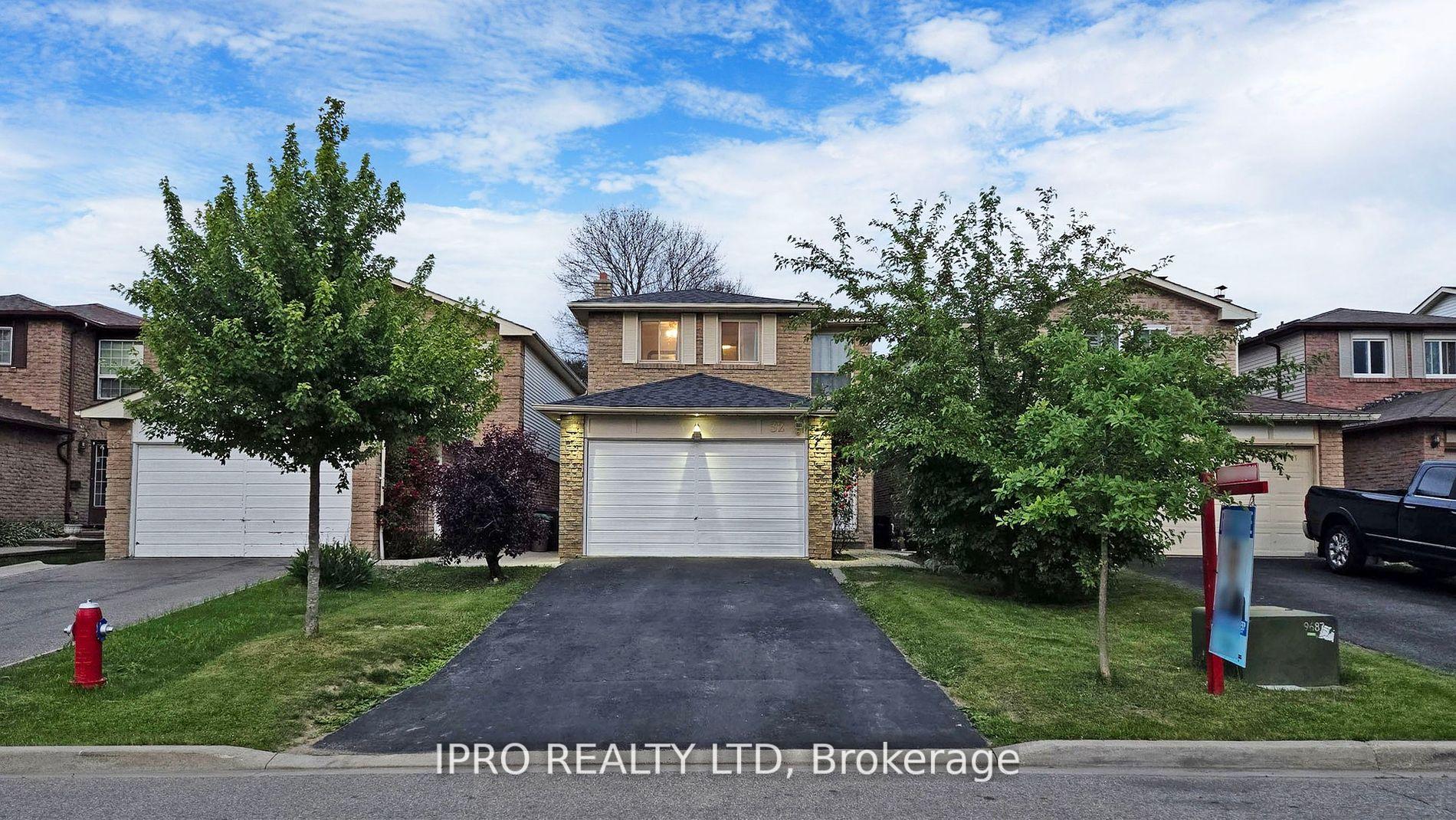 Front of 32 Dafoe Crescent