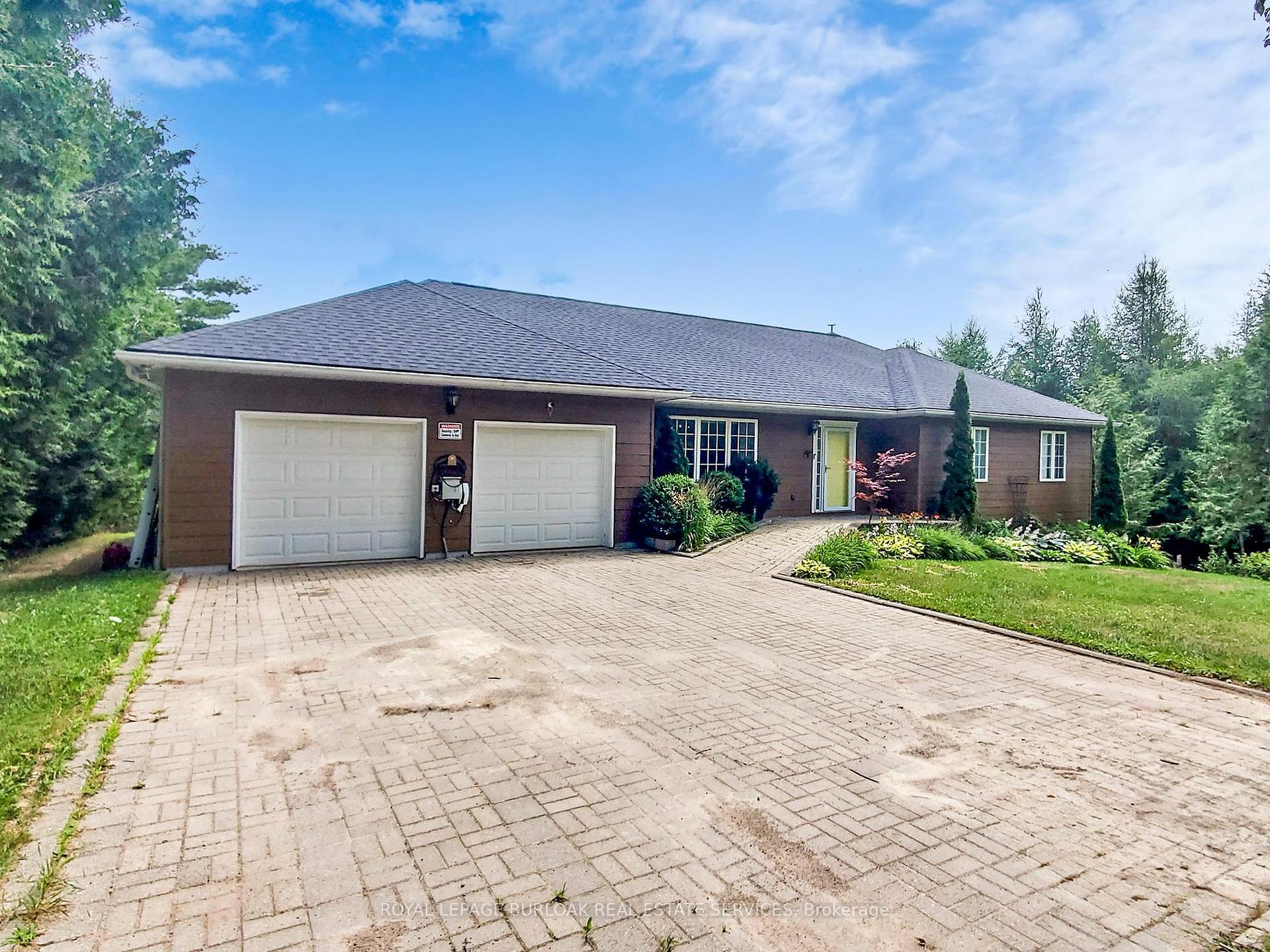 Front of 569 Highpoint Side Road