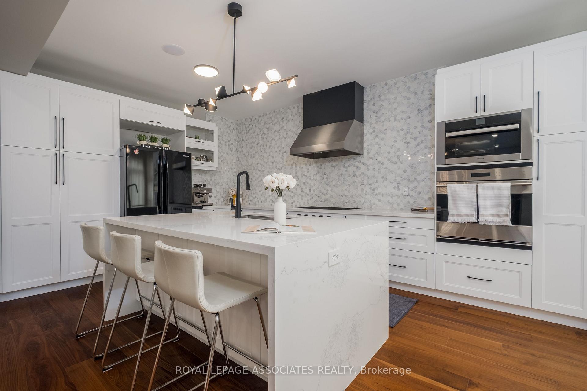 Photo 21 of 5 Rockland Crescent, Whitby, Brooklin — HOMEH