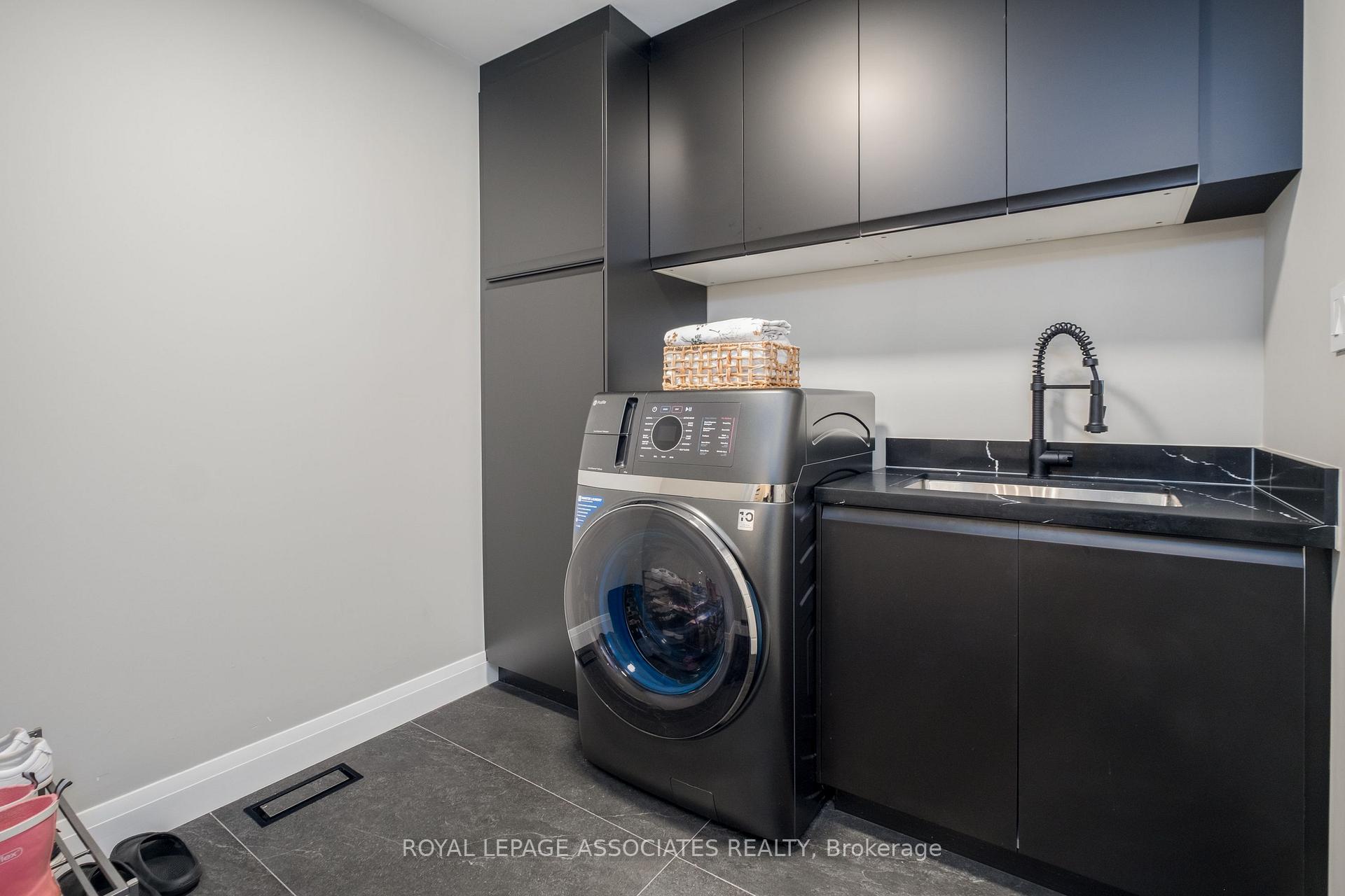 Photo 38 of 5 Rockland Crescent, Whitby, Brooklin — HOMEH