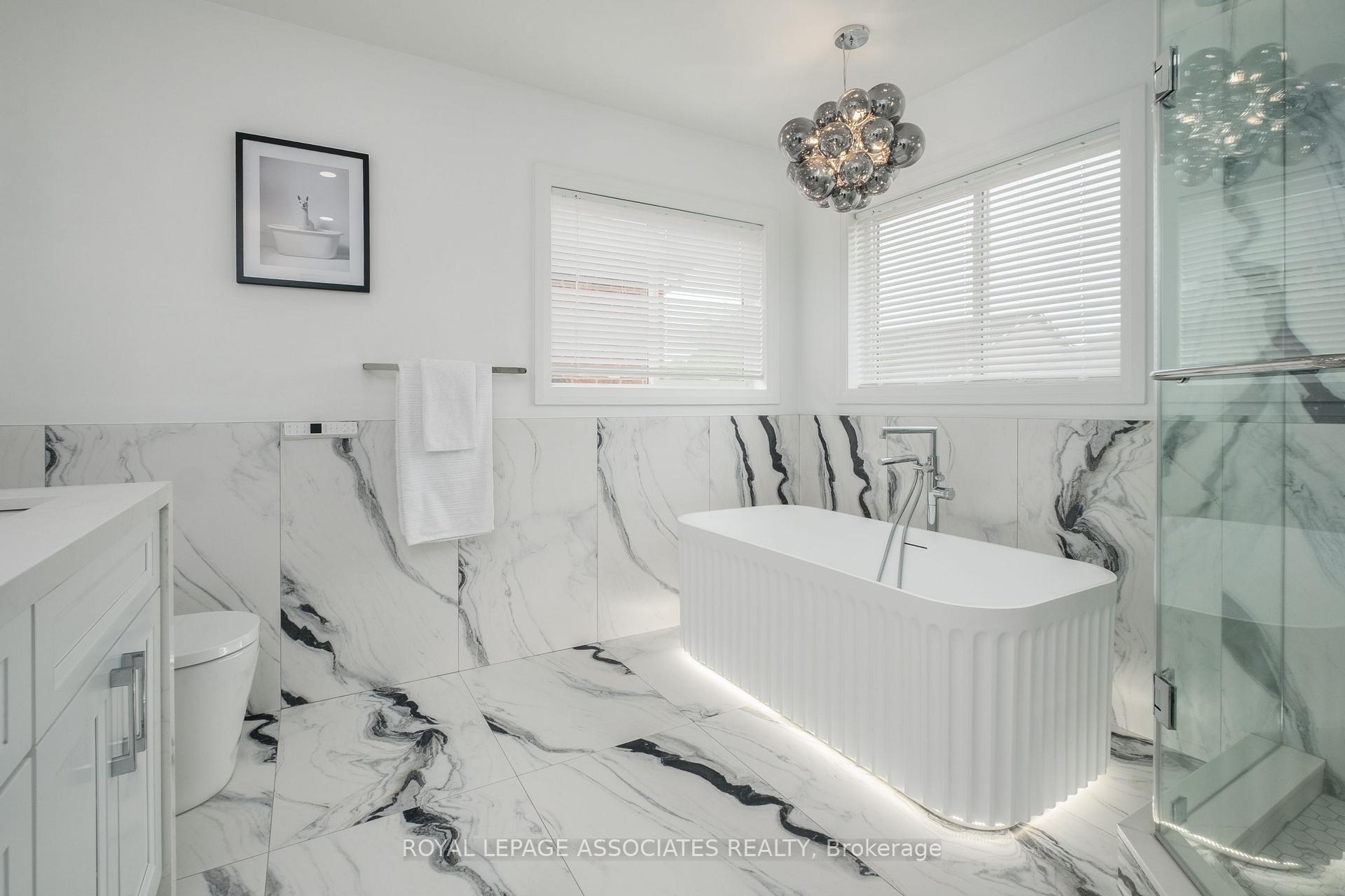 Photo 46 of 5 Rockland Crescent, Whitby, Brooklin — HOMEH