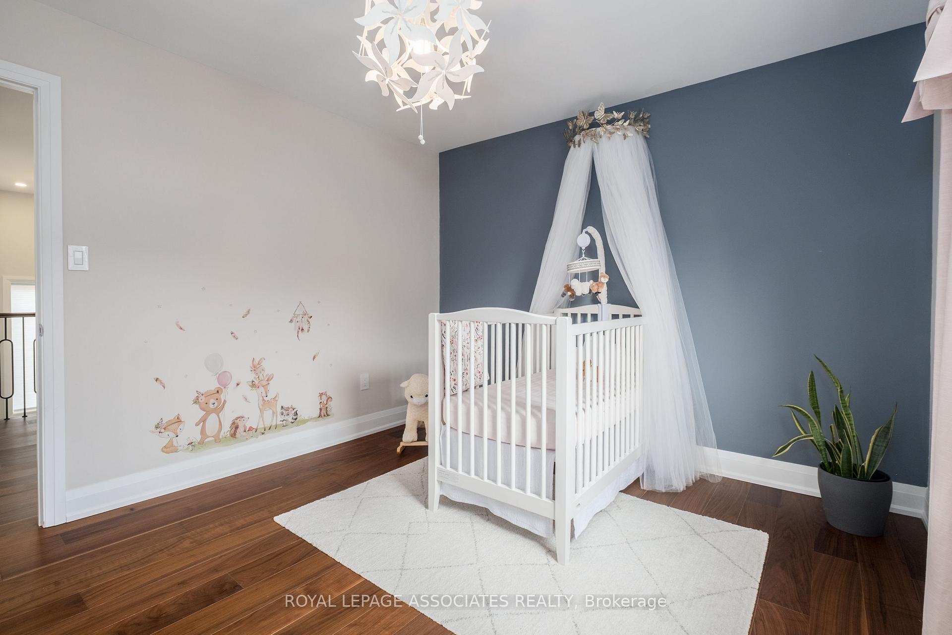 Photo 23 of 5 Rockland Crescent, Whitby, Brooklin — HOMEH