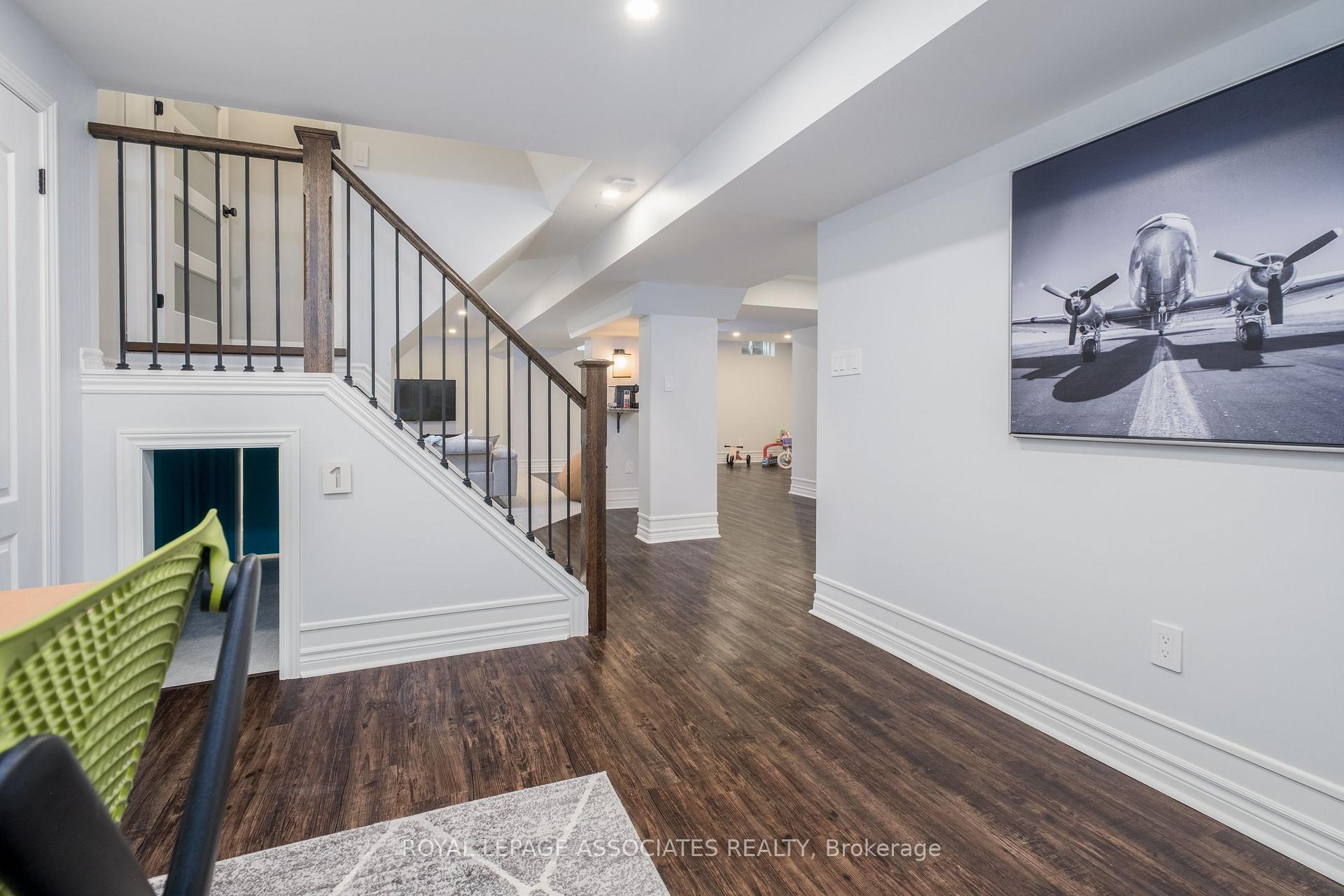 Photo 29 of 5 Rockland Crescent, Whitby, Brooklin — HOMEH