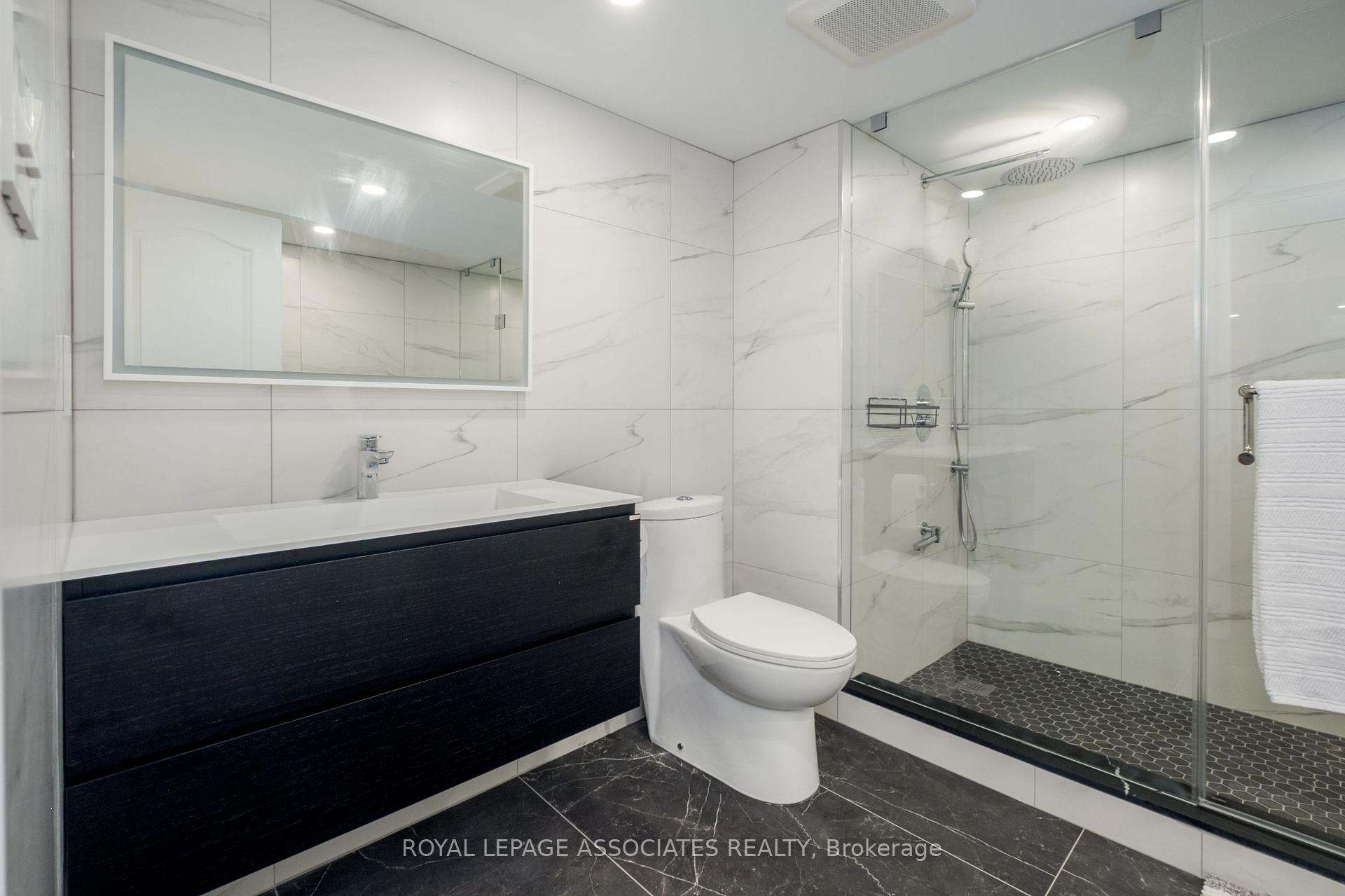 Photo 32 of 5 Rockland Crescent, Whitby, Brooklin — HOMEH