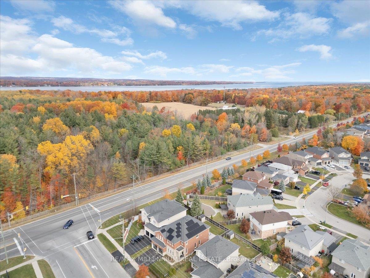 Photo 44 of 3 Prince Williams Way, Barrie, Innis-Shore — HOMEH