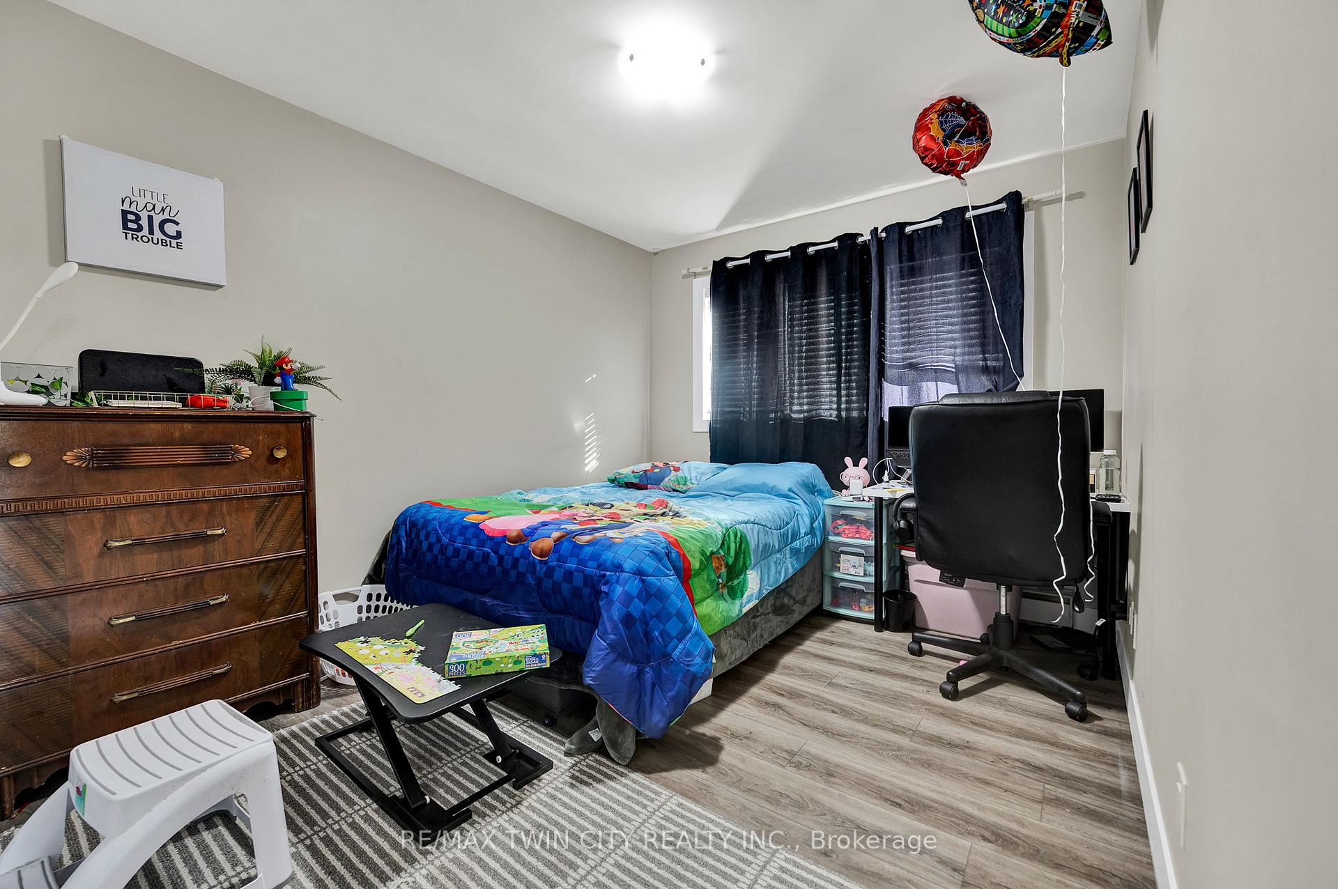 Photo 8 of 219 Sixth Avenue, Kitchener — HOMEH