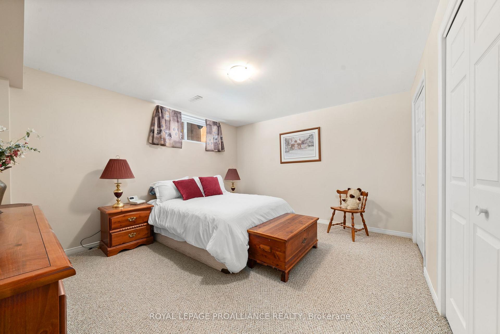 Photo 17 of 24 Hickory Grove, Belleville, Belleville Ward — HOMEH