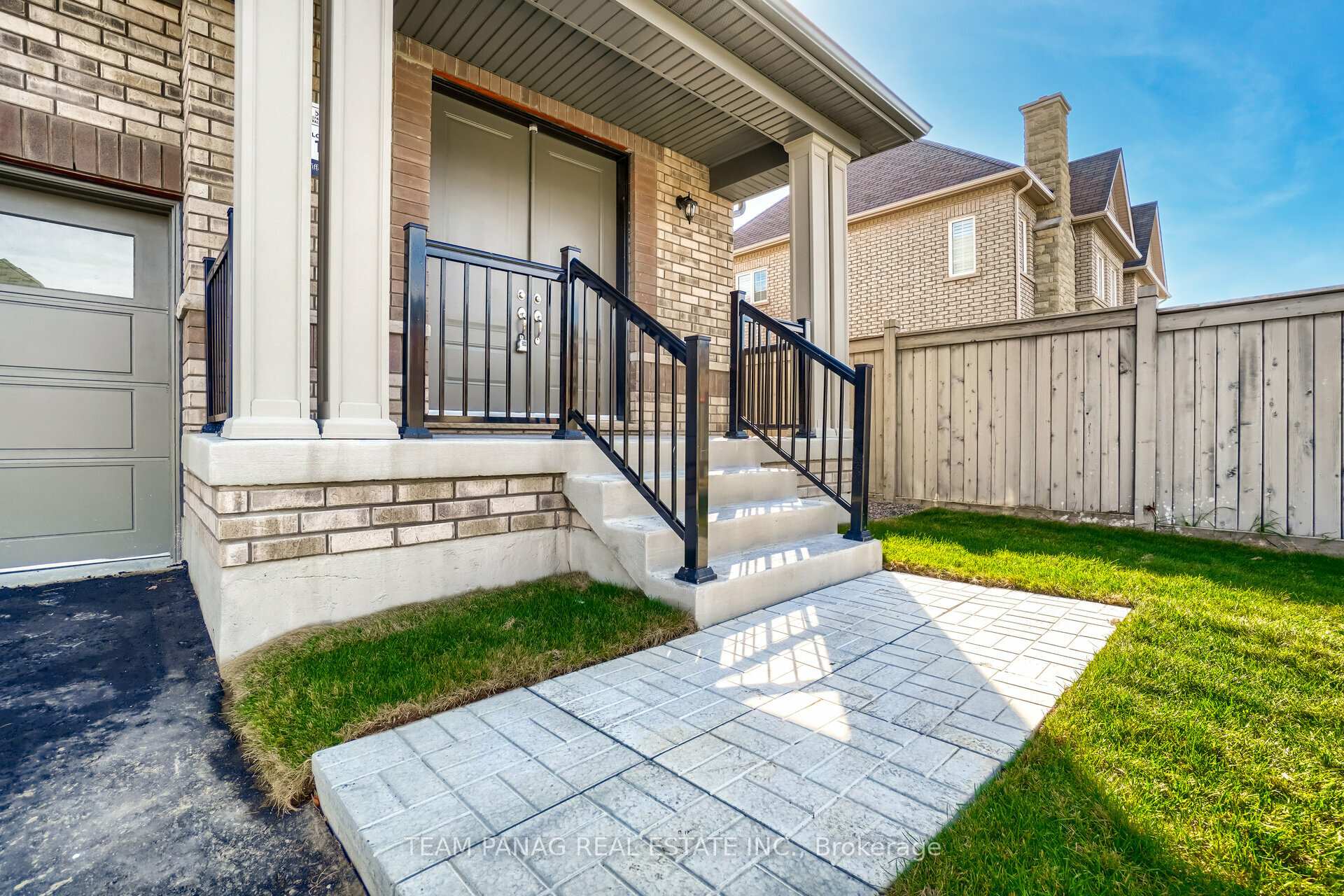 Photo 16 of 27 Valleyway Drive, Brampton, Credit Valley — HOMEH