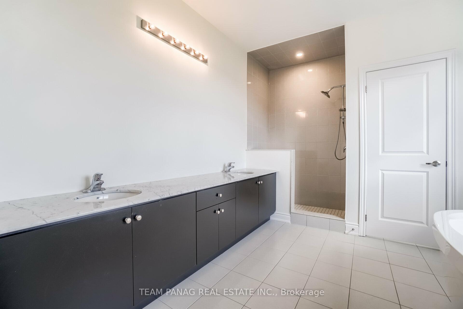 Photo 11 of 27 Valleyway Drive, Brampton, Credit Valley — HOMEH