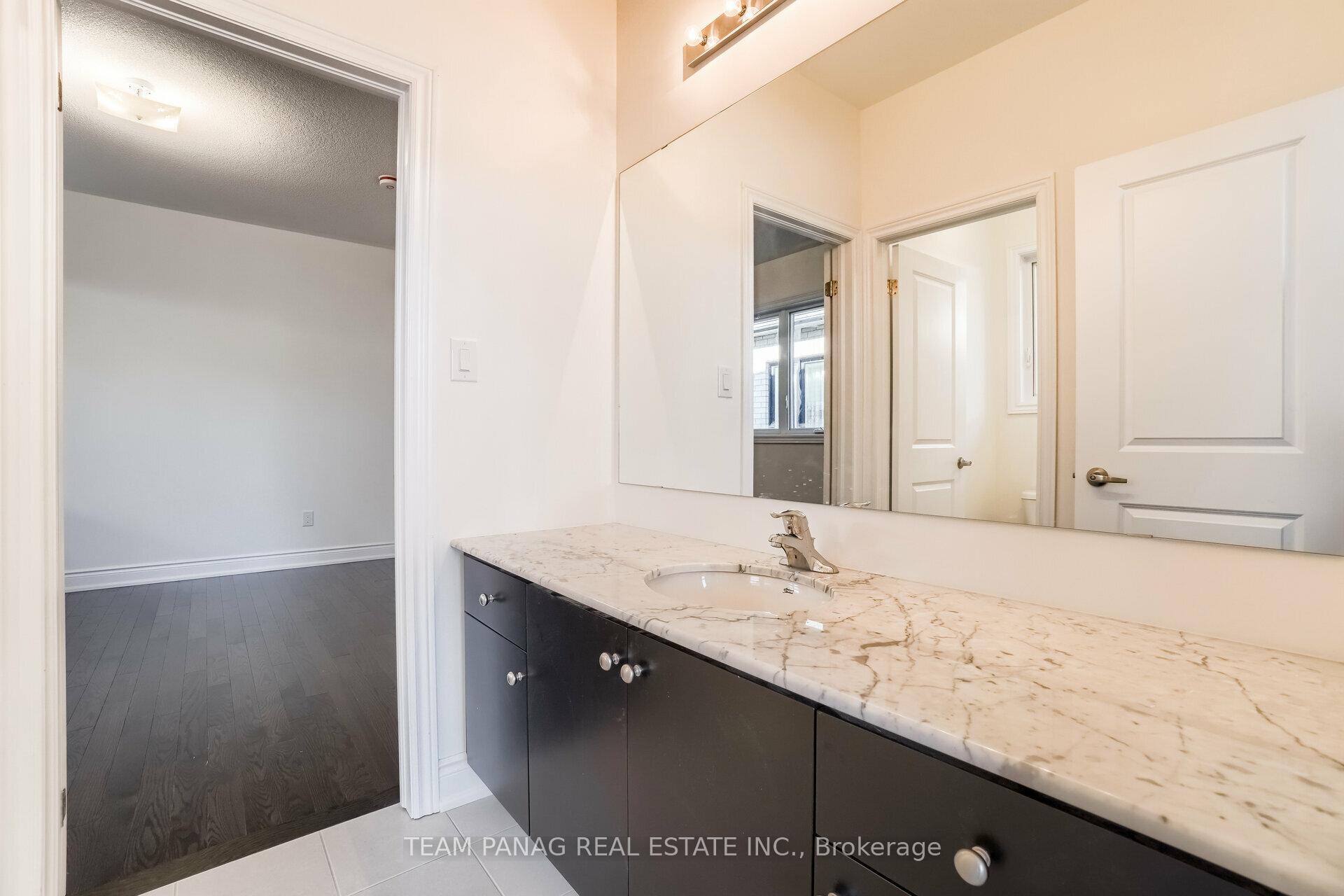 Photo 18 of 27 Valleyway Drive, Brampton, Credit Valley — HOMEH