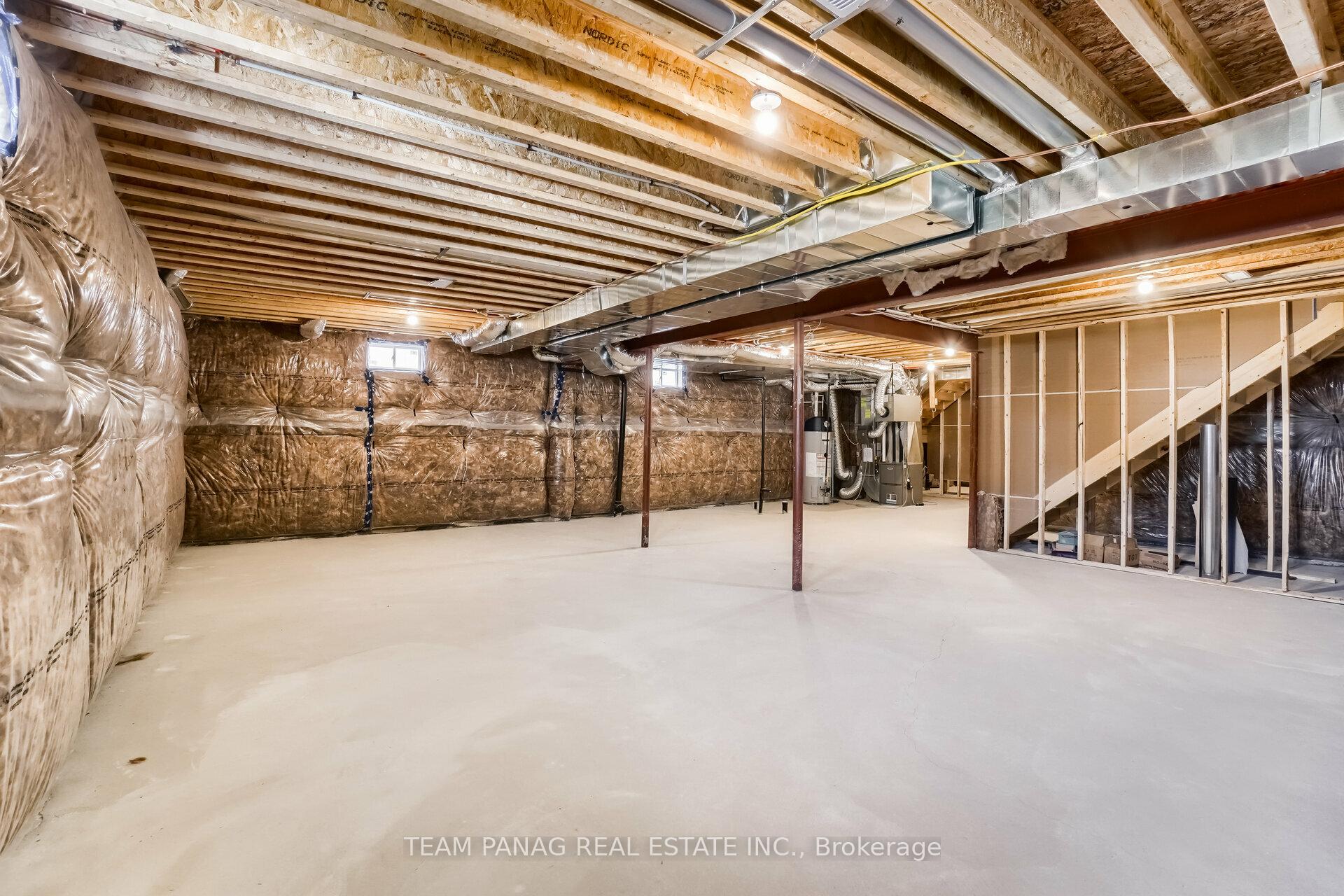 Photo 21 of 27 Valleyway Drive, Brampton, Credit Valley — HOMEH