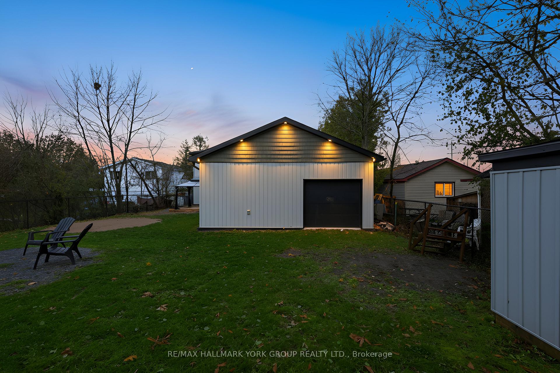 Photo 4 of 501 Bay Street, Brock, Beaverton — HOMEH