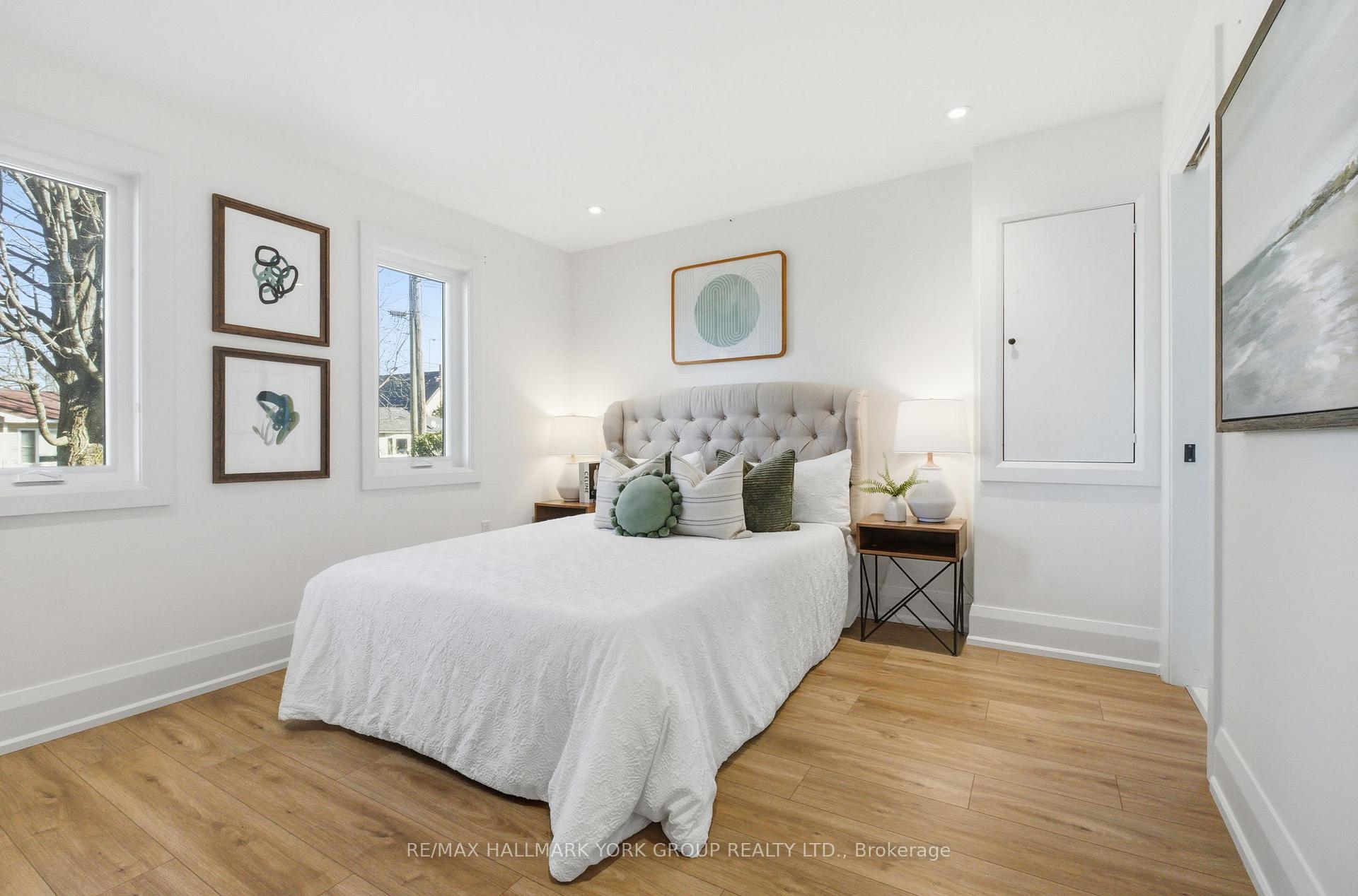 Photo 15 of 501 Bay Street, Brock, Beaverton — HOMEH