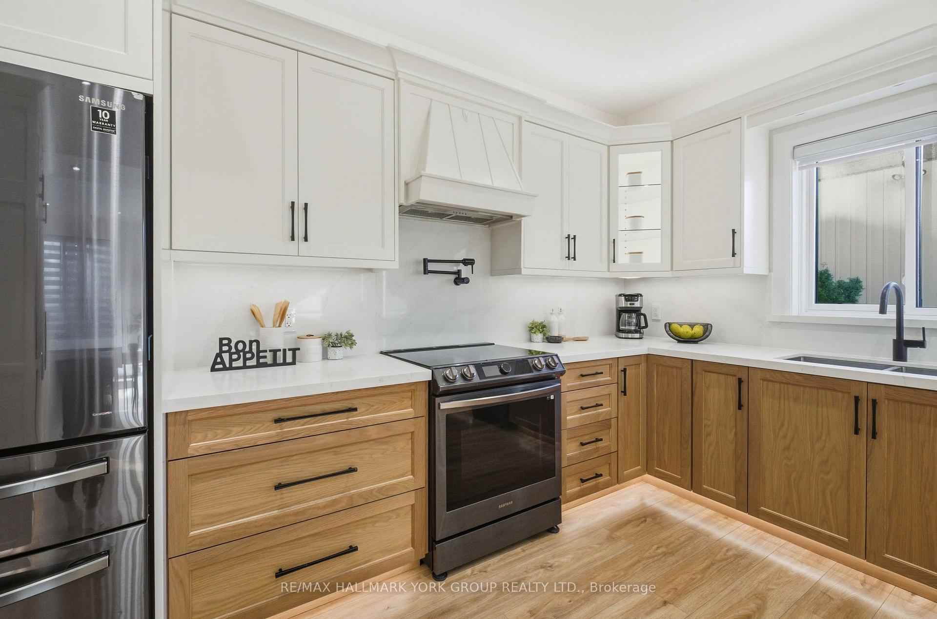 Photo 49 of 501 Bay Street, Brock, Beaverton — HOMEH