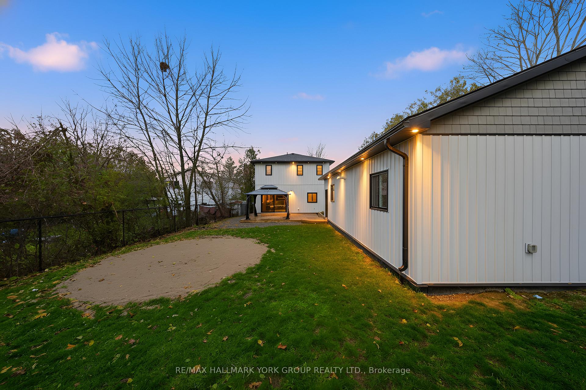 Photo 38 of 501 Bay Street, Brock, Beaverton — HOMEH