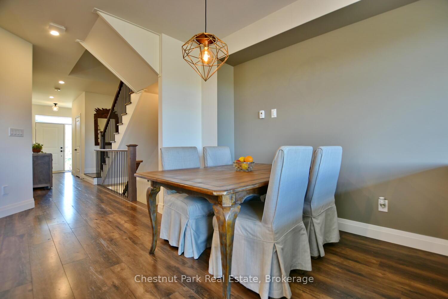 Photo 5 of 146 Red Pine Street, Blue Mountains — HOMEH