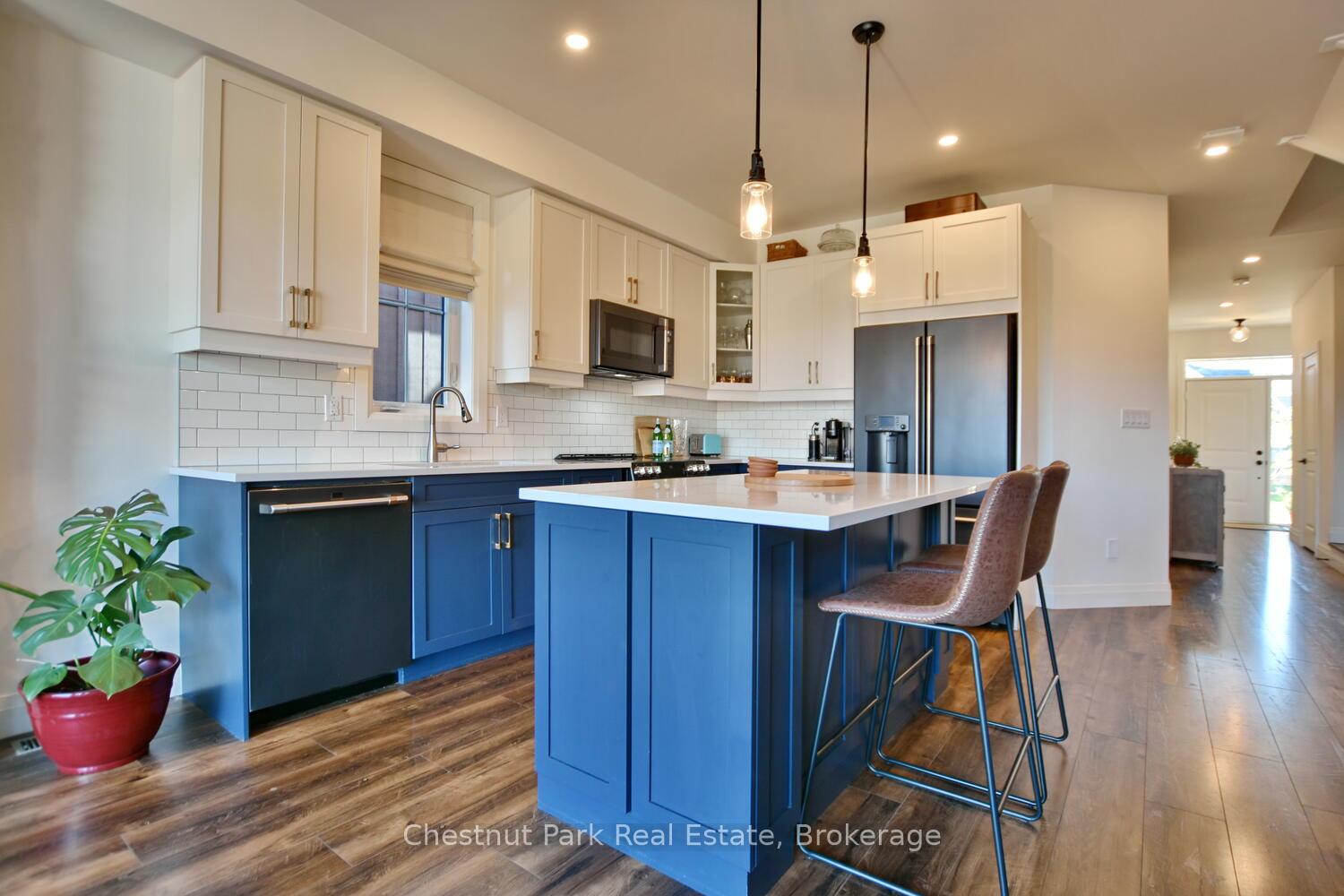 Photo 10 of 146 Red Pine Street, Blue Mountains — HOMEH