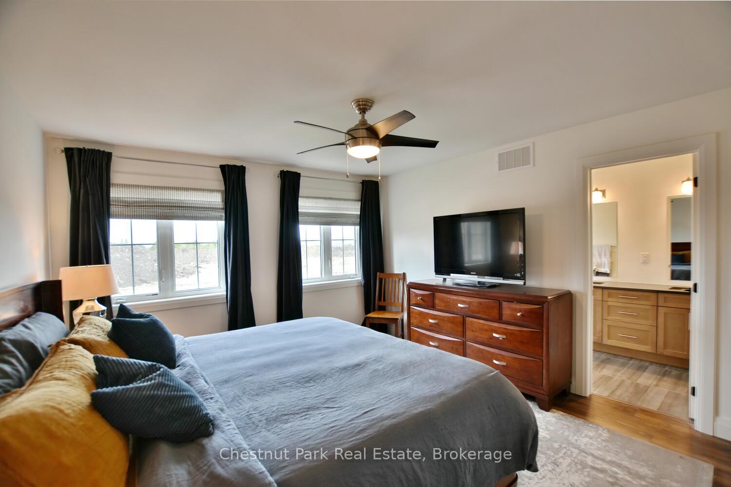 Photo 12 of 146 Red Pine Street, Blue Mountains — HOMEH