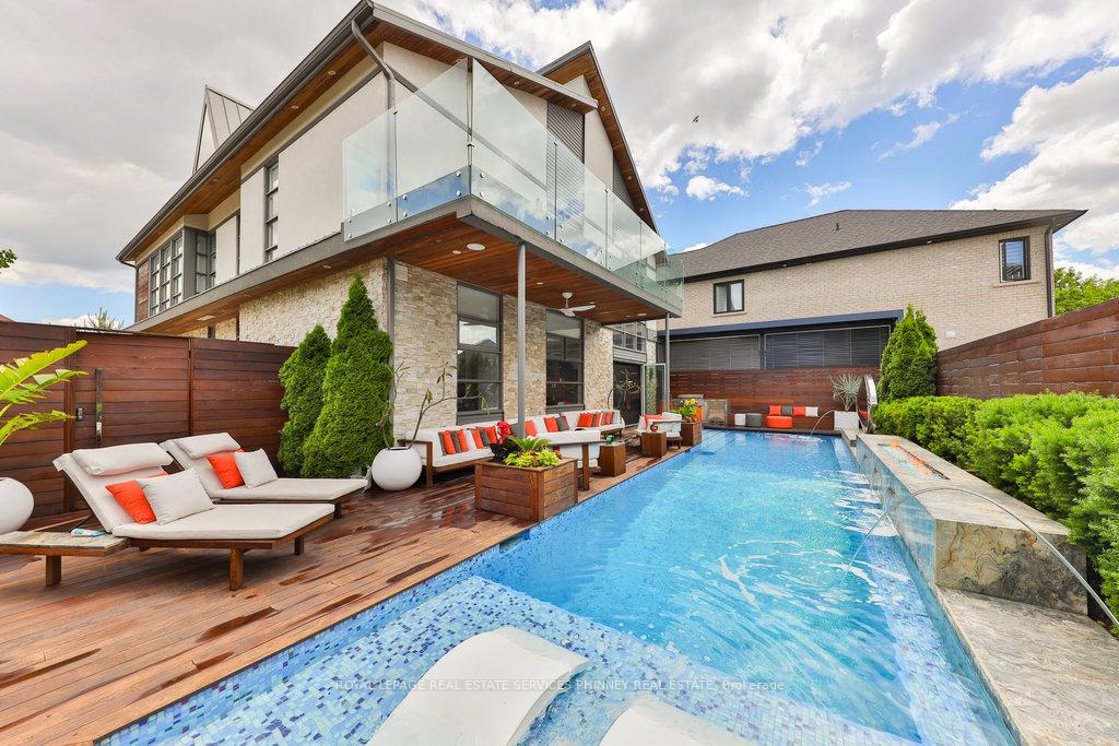 Photo 17 of 622 Kozel Court, Mississauga, Rathwood — HOMEH