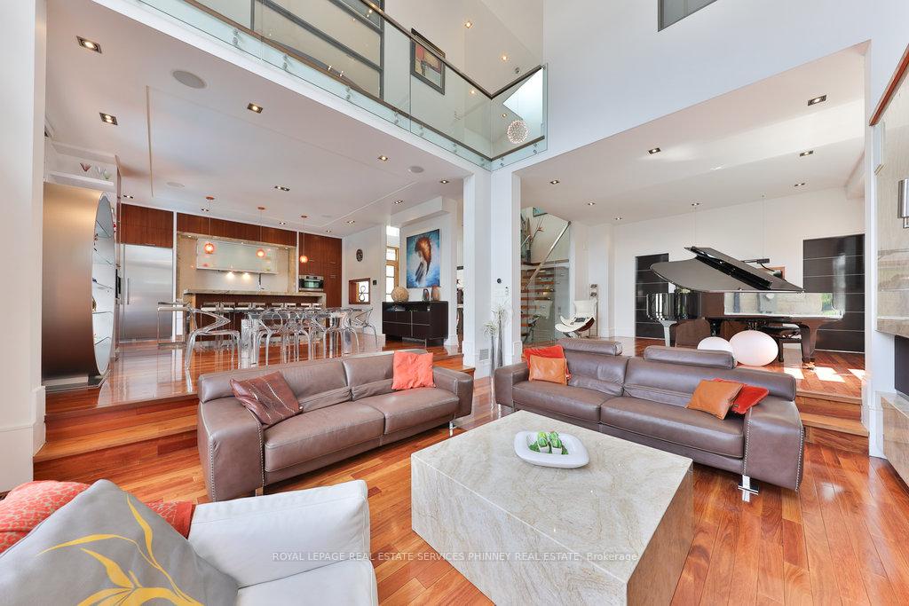 Photo 6 of 622 Kozel Court, Mississauga, Rathwood — HOMEH