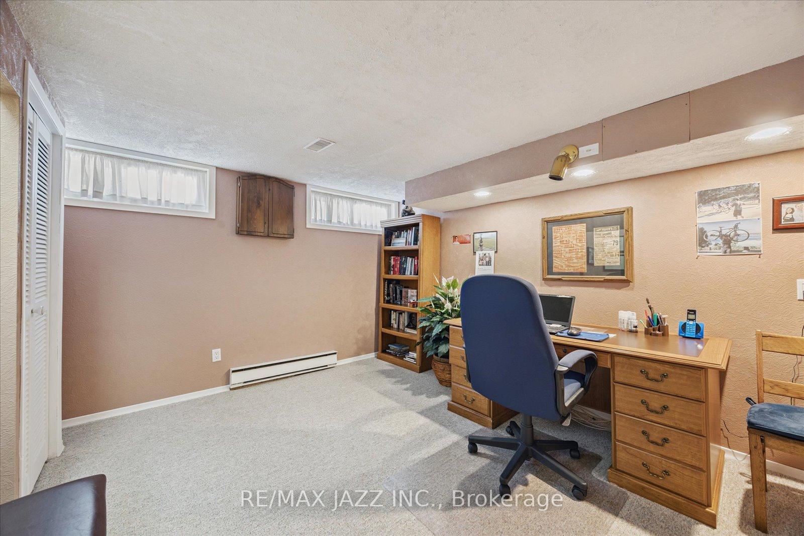 Photo 17 of 606 Gibbons Street, Oshawa, McLaughlin — HOMEH