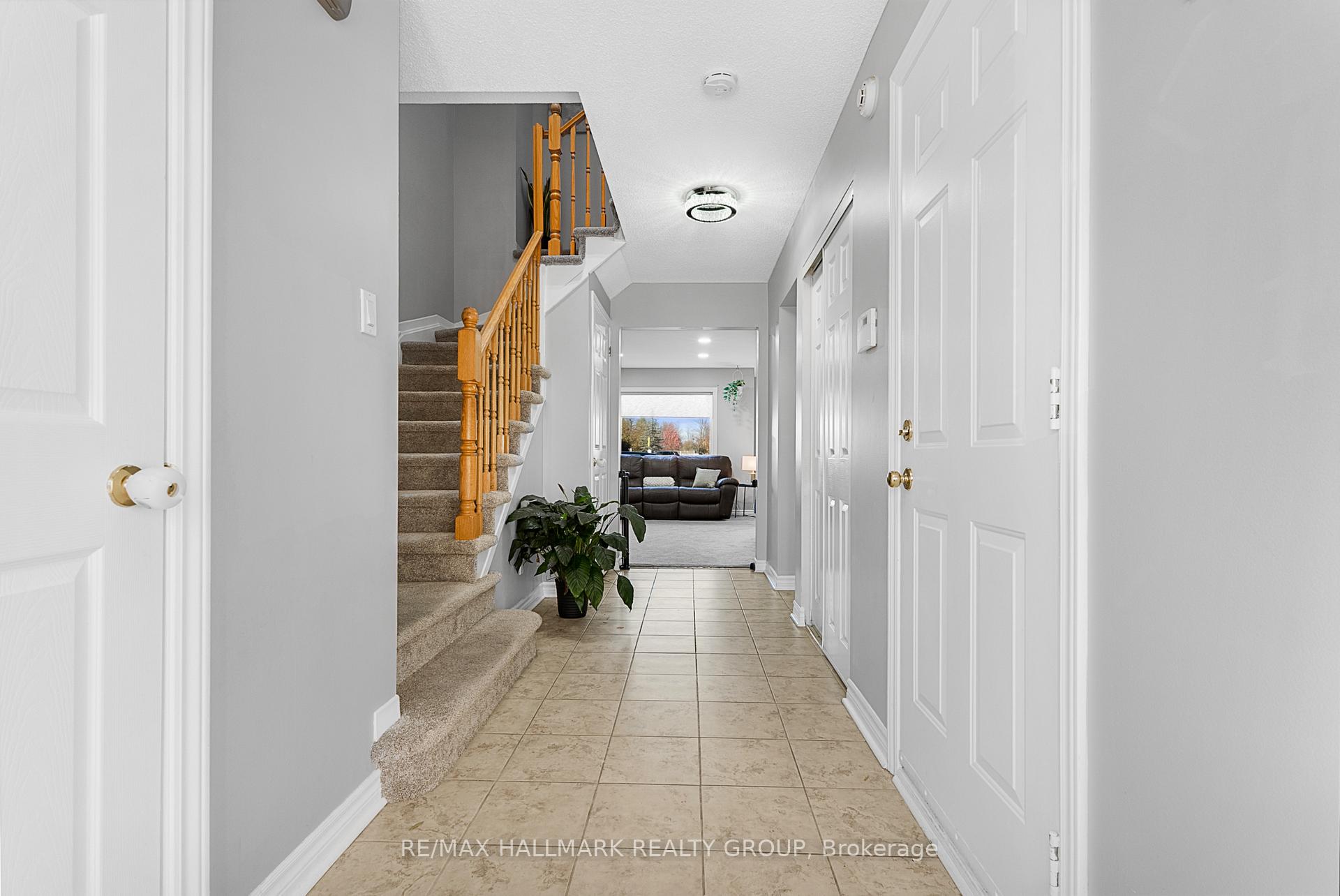 Photo 2 of 93 Cedarock Drive, Ottawa, Kanata - Bridlewood — HOMEH
