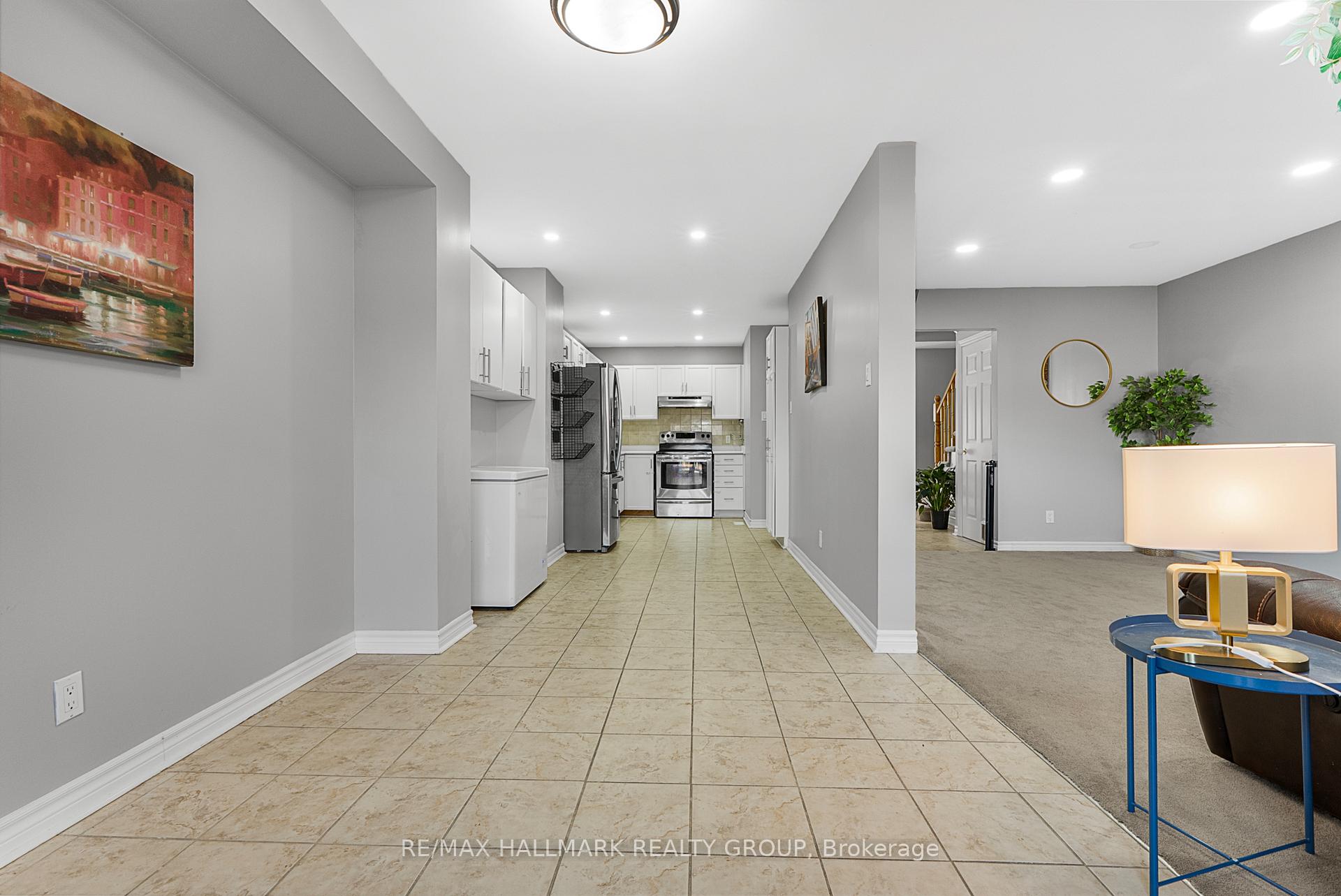 Photo 12 of 93 Cedarock Drive, Ottawa, Kanata - Bridlewood — HOMEH