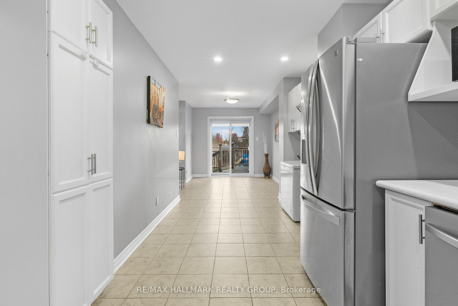 Photo 14 of 93 Cedarock Drive, Ottawa, Kanata - Bridlewood — HOMEH
