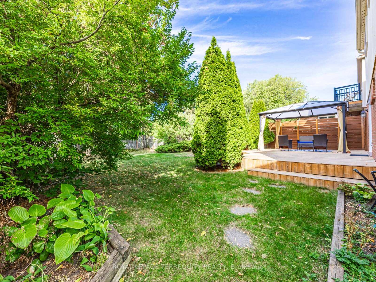 Photo 25 of 1858 Shadybrook Drive, Pickering, Amberlea — HOMEH